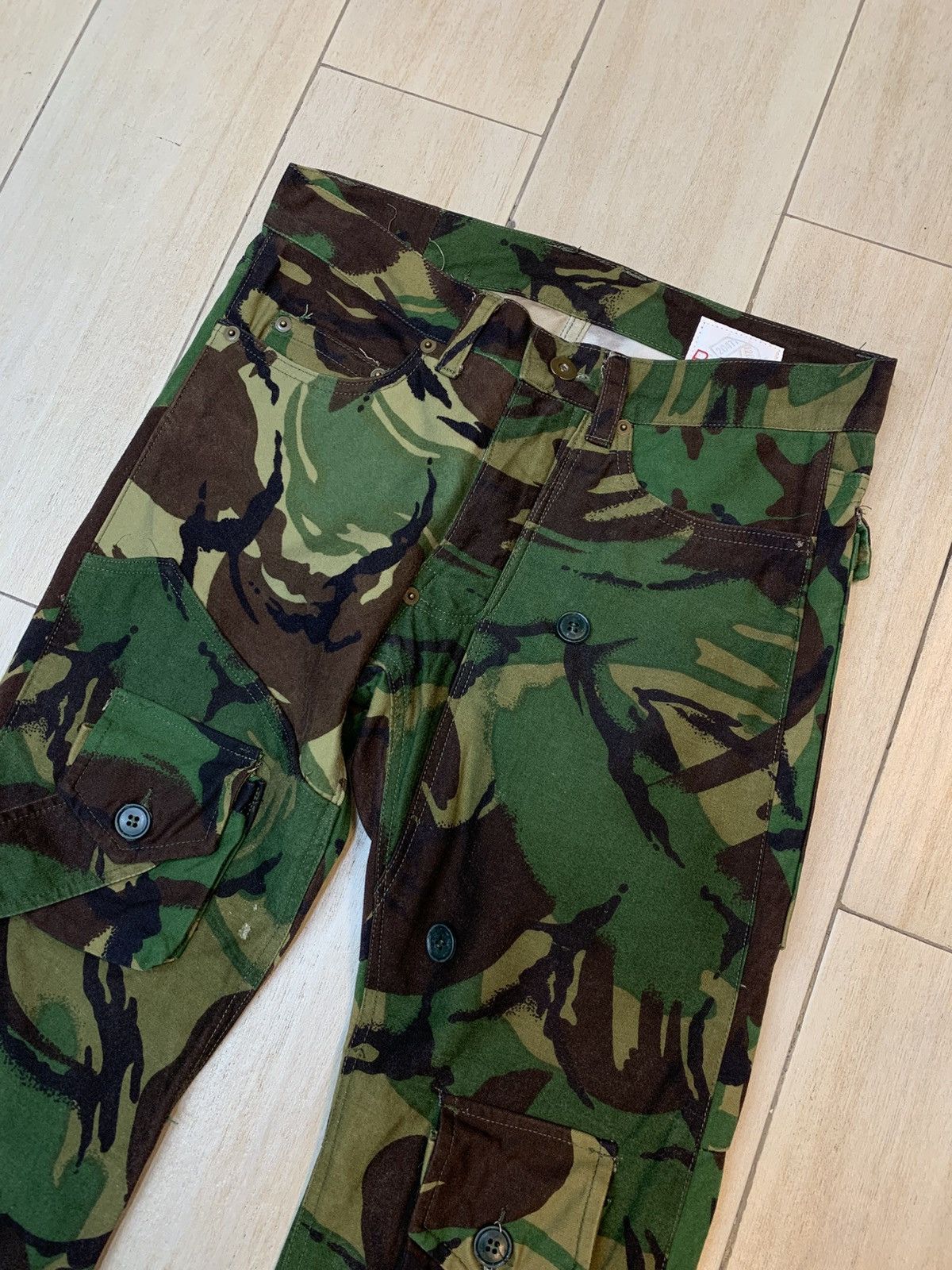 20471120 20471120 A/W2000-2001 PAPER Camo Pants Size US 29 - 3 Thumbnail