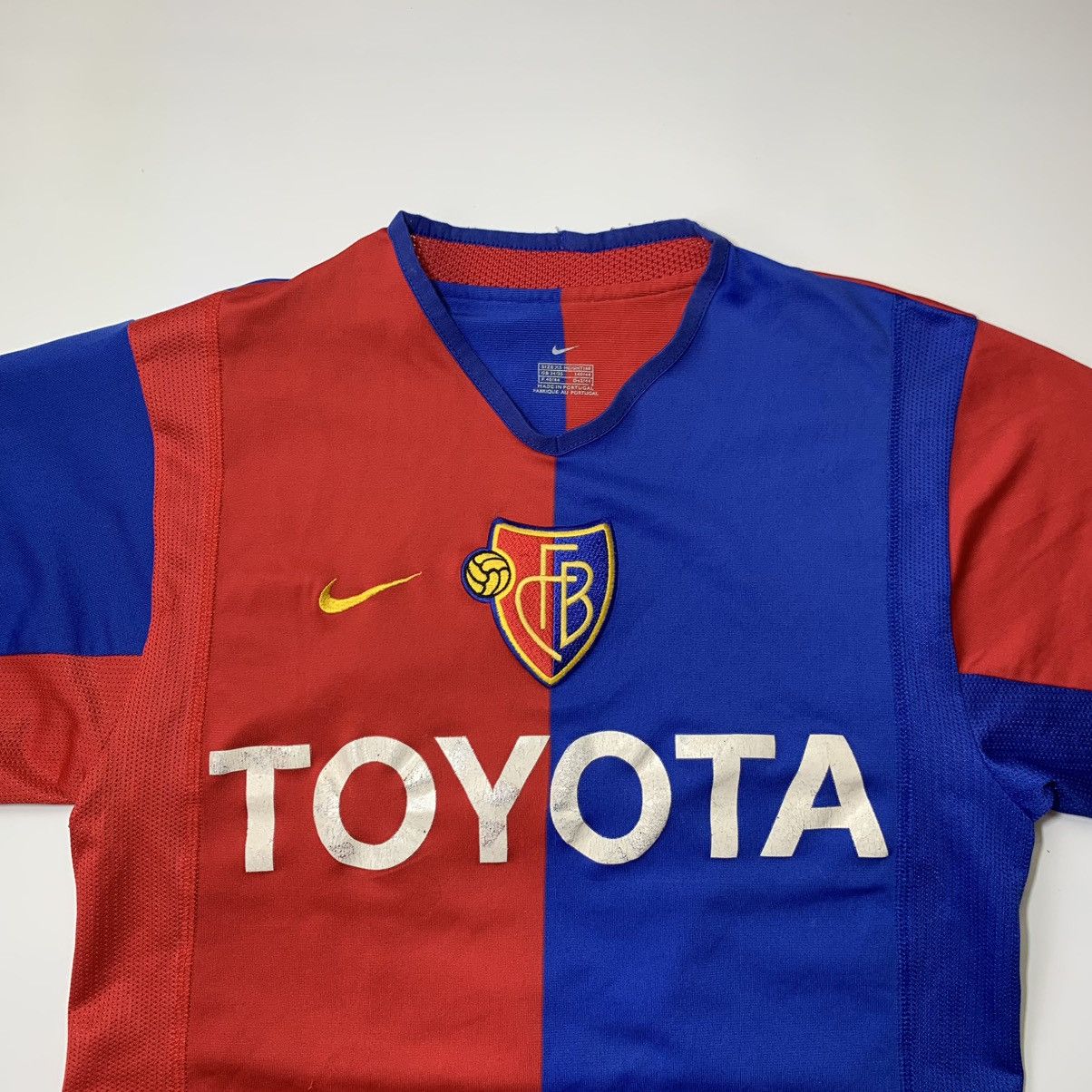 Vintage Vintage Nike Basel 2002 Blockcore Football Jersey Jimmy Size US XS / EU 42 / 0 - 4 Thumbnail