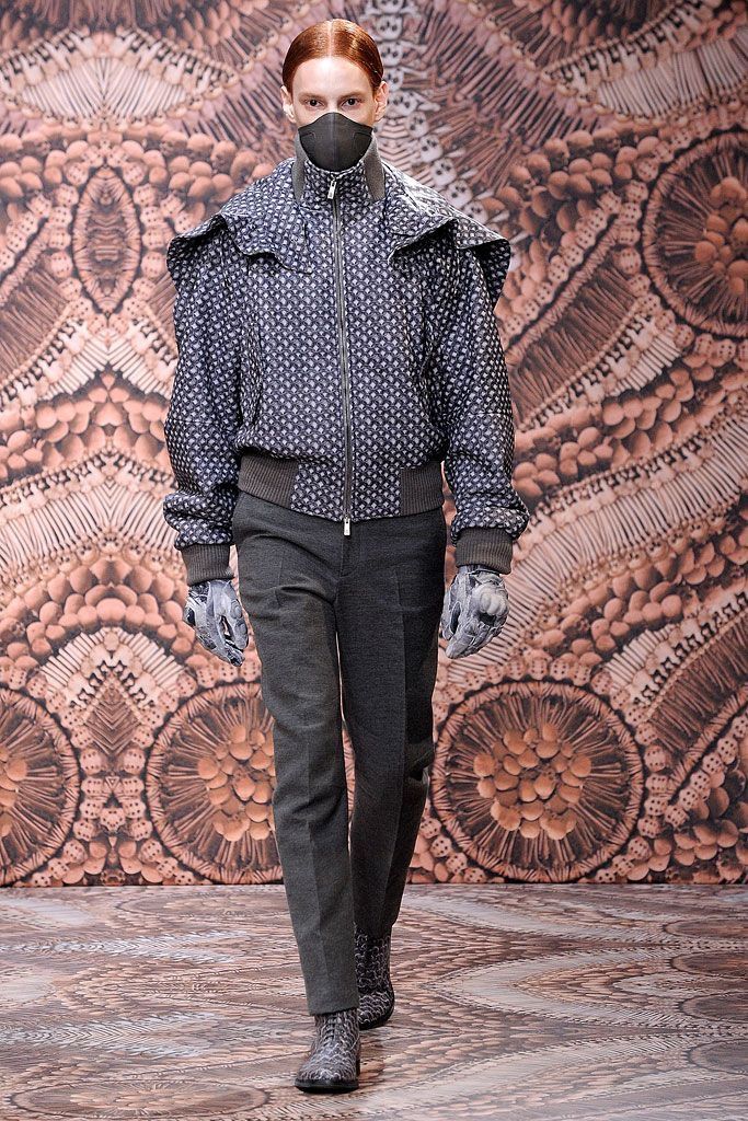 Alexander McQueen Alexander McQueen Toggle Coat Fall 2010 Size US L / EU 52-54 / 3 - 19 Thumbnail