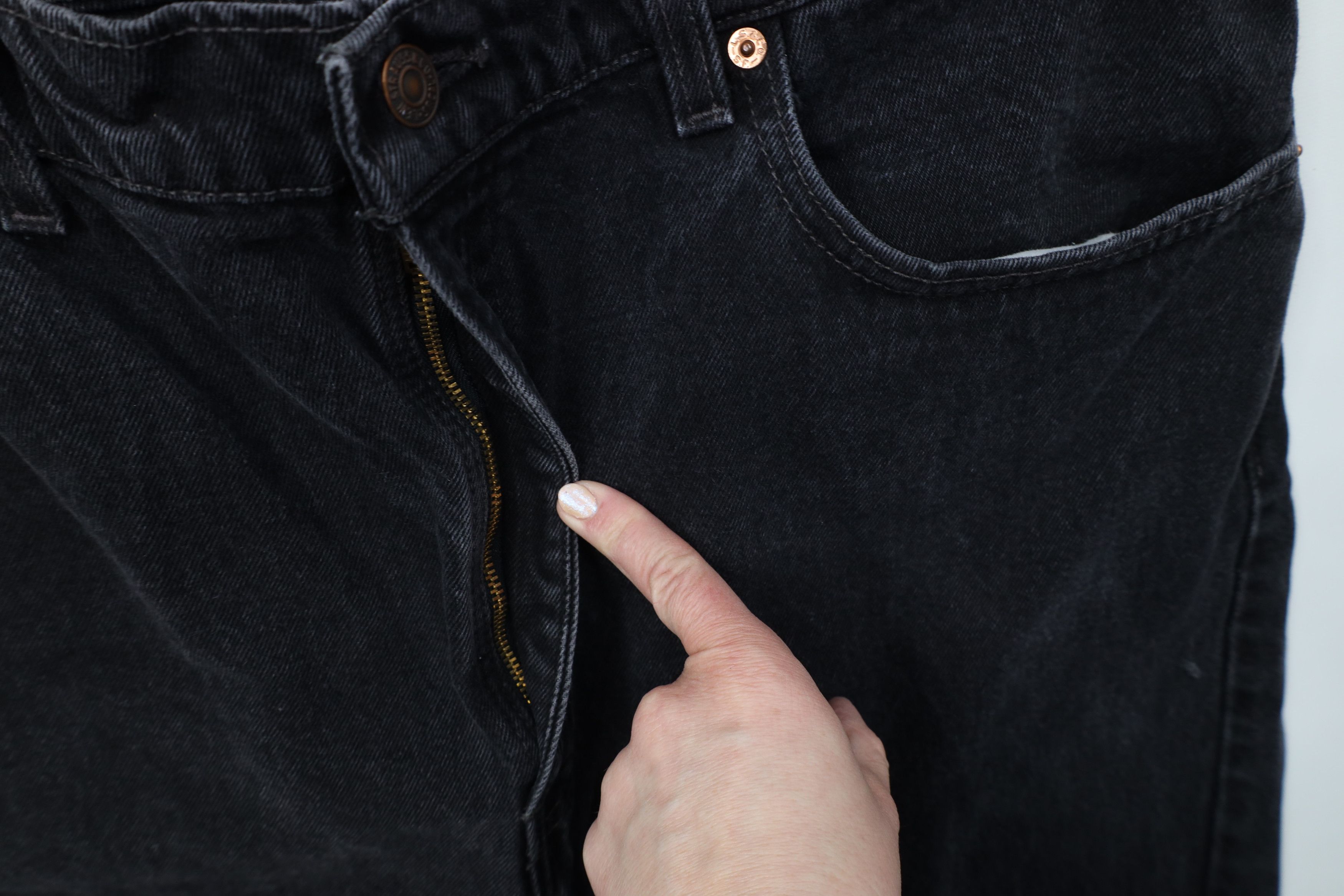 Levi's Vintage 90s Levis 505 Fit Straight Leg Denim Jeans Black Size US 40 / EU 56 - 7 Thumbnail