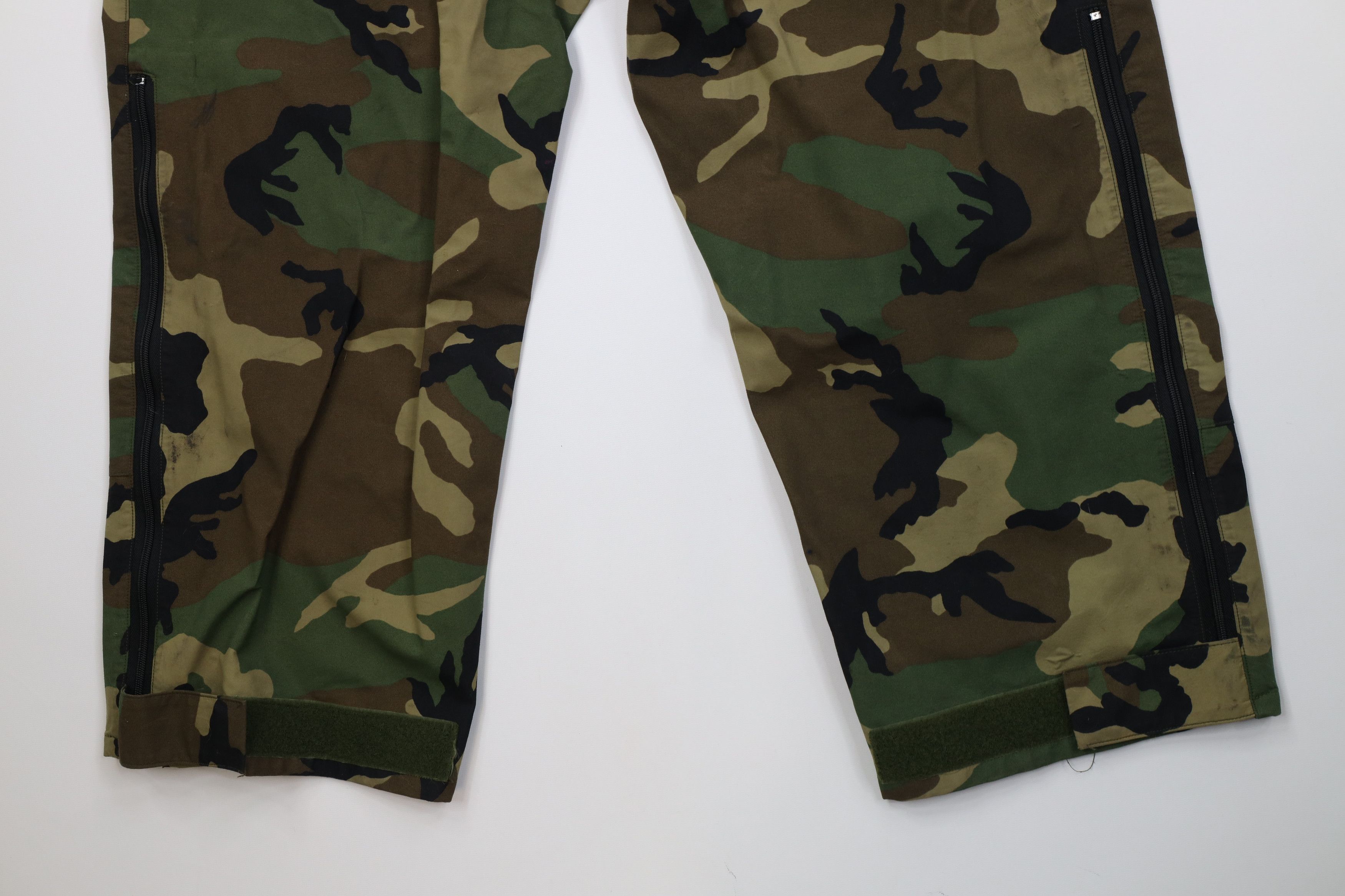 Vintage Vintage 90s Streetwear Waterproof Goretex Rain Pants USA Size US 34 / EU 50 - 13 Thumbnail