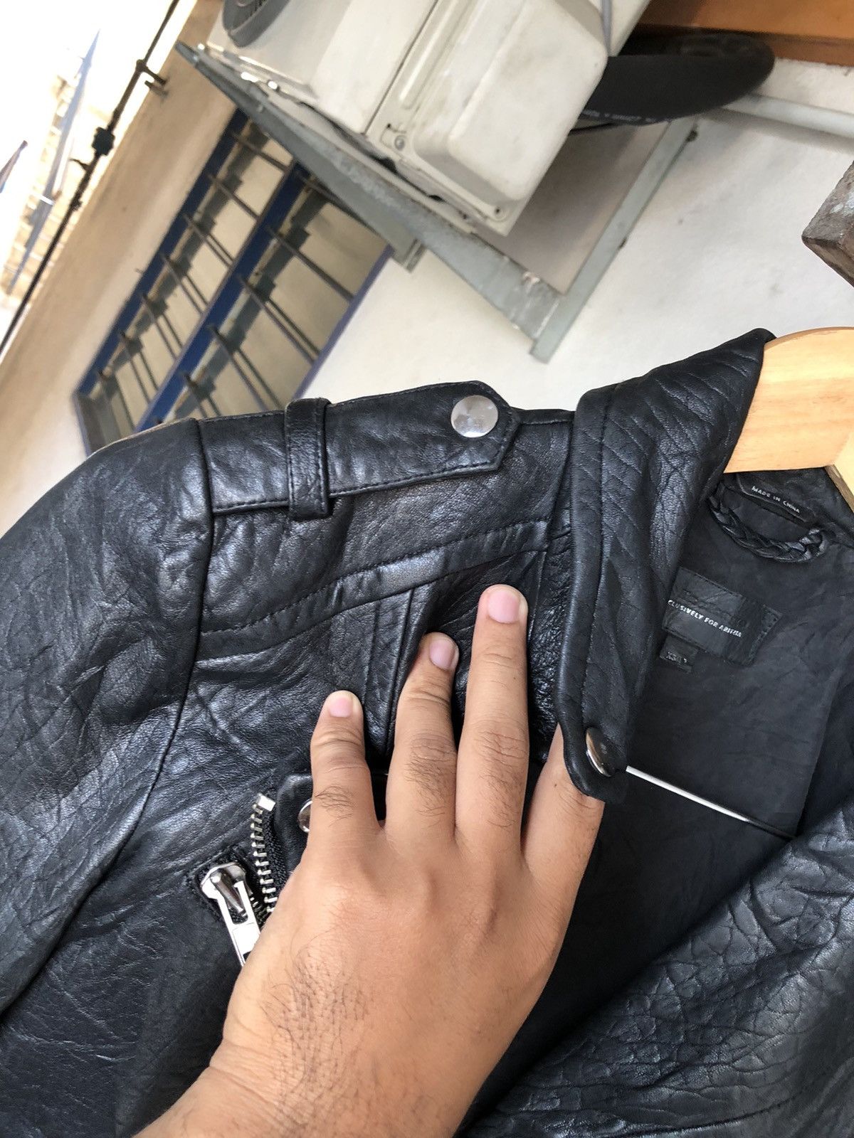Mackage Mackage Punk Distressed Leather Biker Jacket Size XS / US 0-2 / IT 36-38 - 18 Thumbnail