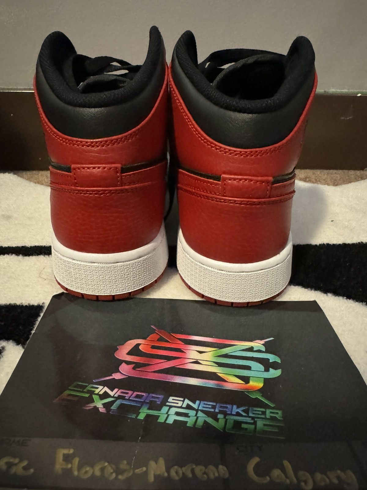 Jordan Brand Jordan 1 Banned Mid Size US 7 / EU 40 - 3 Thumbnail