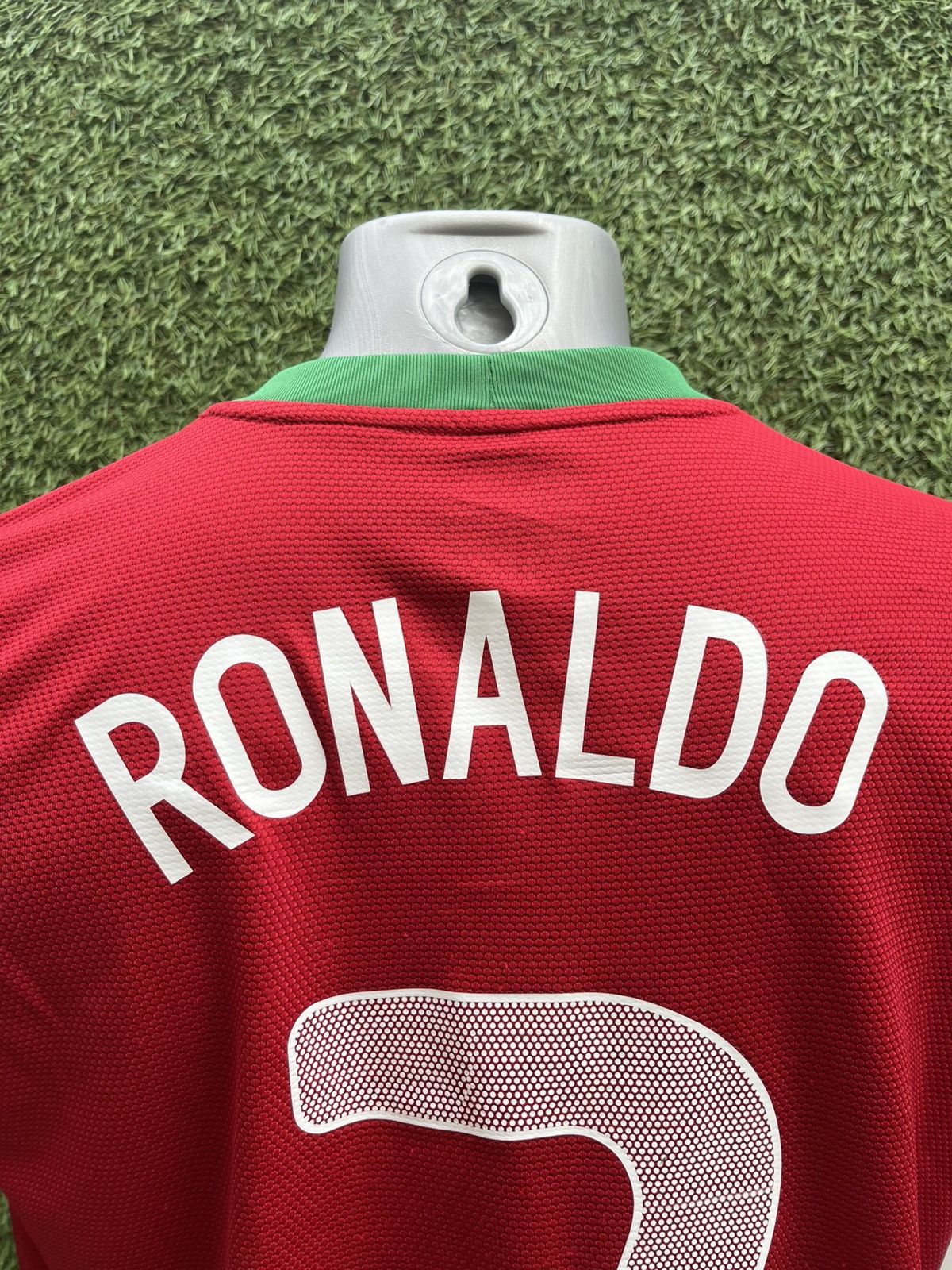 Nike Jersey ronaldo portugal Size US XS / EU 42 / 0 - 5 Thumbnail
