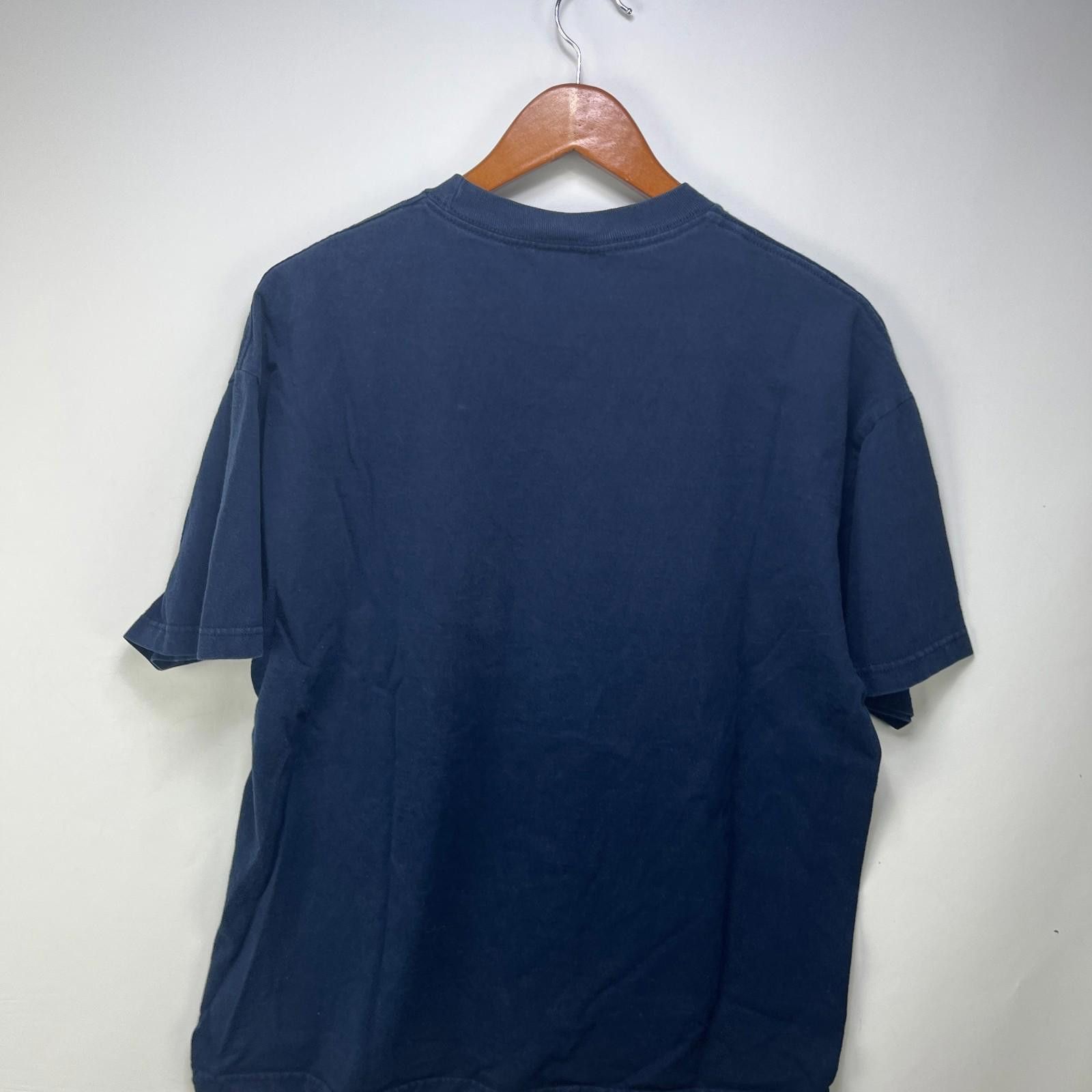 Nike Vintage Nike Michigan Wolverines Basketball T Shirt Large Size ONE SIZE - 8 Thumbnail