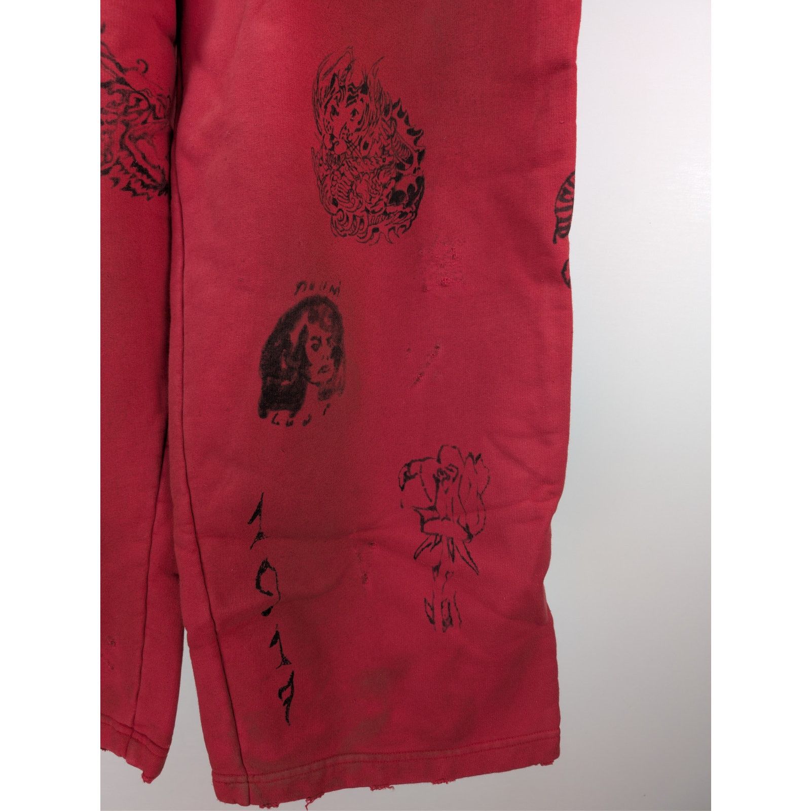Balenciaga o1rshd1 Baggy Sweatpants & Joggers in Red/Black Size US 32 / EU 48 - 9 Thumbnail