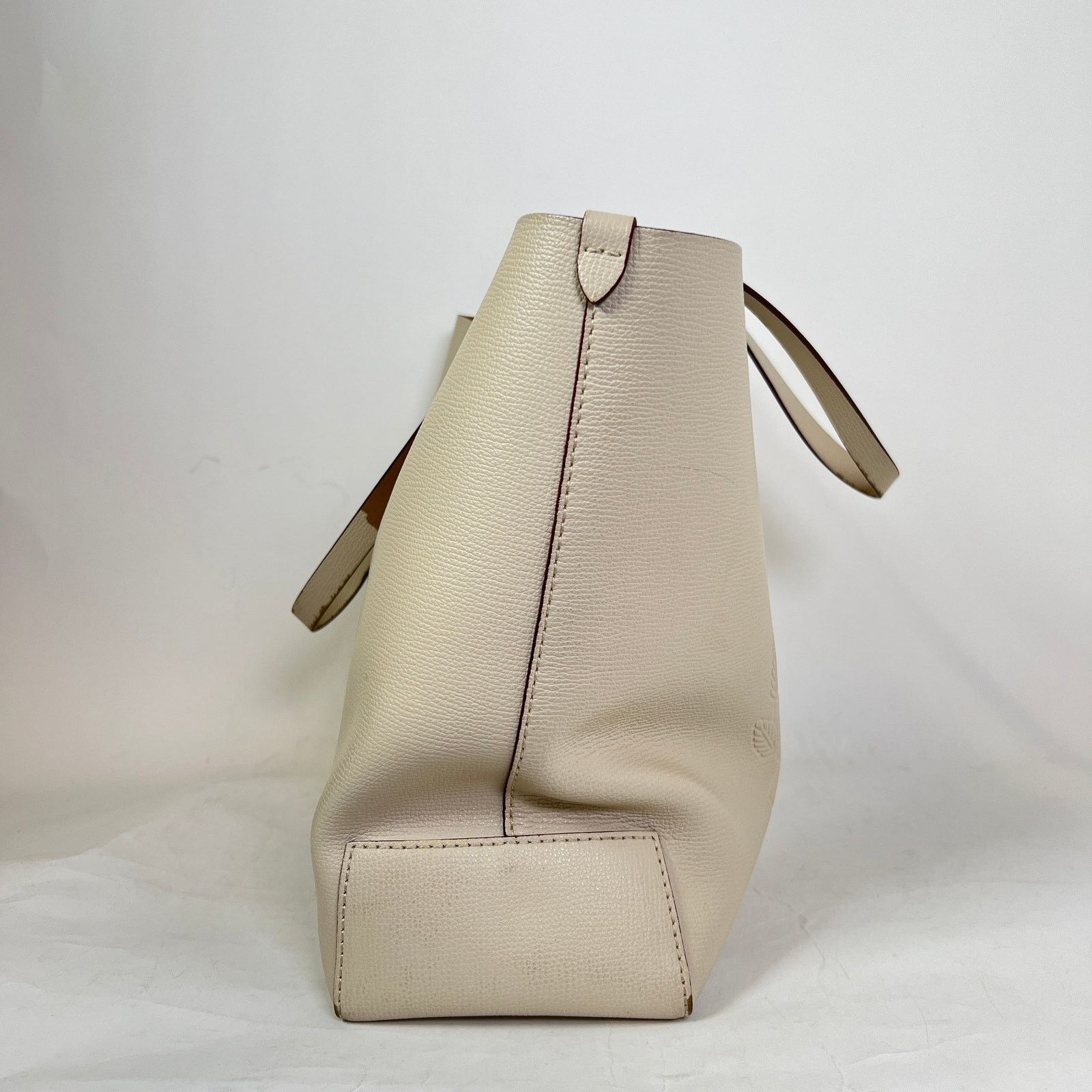 Burberry Burberry Tan Calfskin Crest Embossed Small Tote Bag Size ONE SIZE - 3 Thumbnail