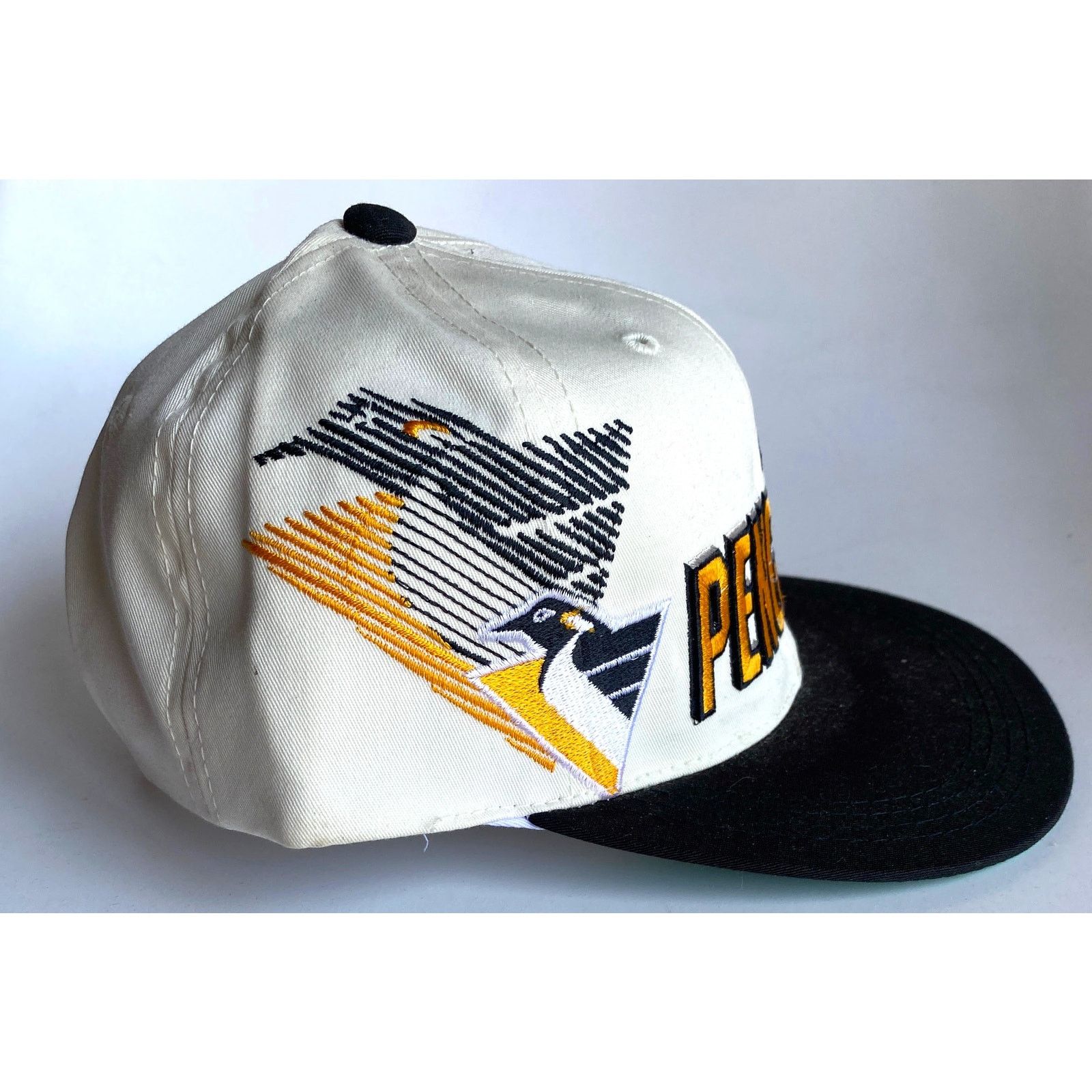 NHL × Sports Specialties NEW Pittsburgh Penguins 90s SHADOW snapback Robo Youth vtg Size ONE SIZE - 3 Thumbnail