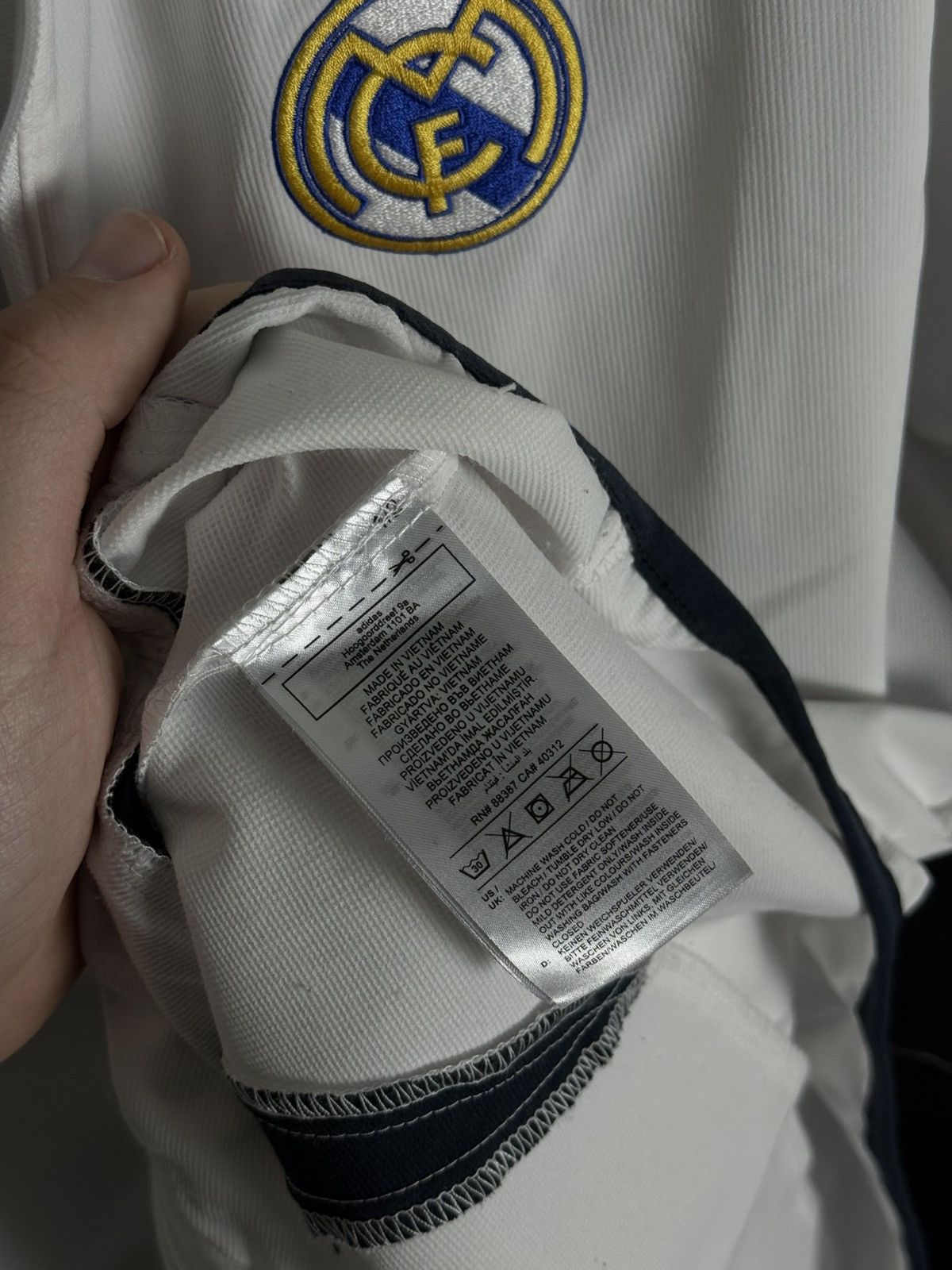 Vintage Vintage Adidas Real Madrid Track Jacket Size US L / EU 52-54 / 3 - 12 Thumbnail