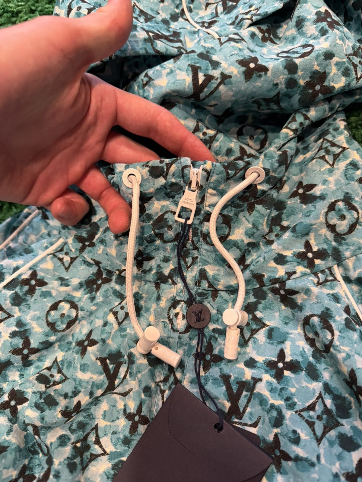 Louis Vuitton Louis Vuitton Mint Monogram Windbreaker DS Size 48 Size US M / EU 48-50 / 2 - 10 Thumbnail