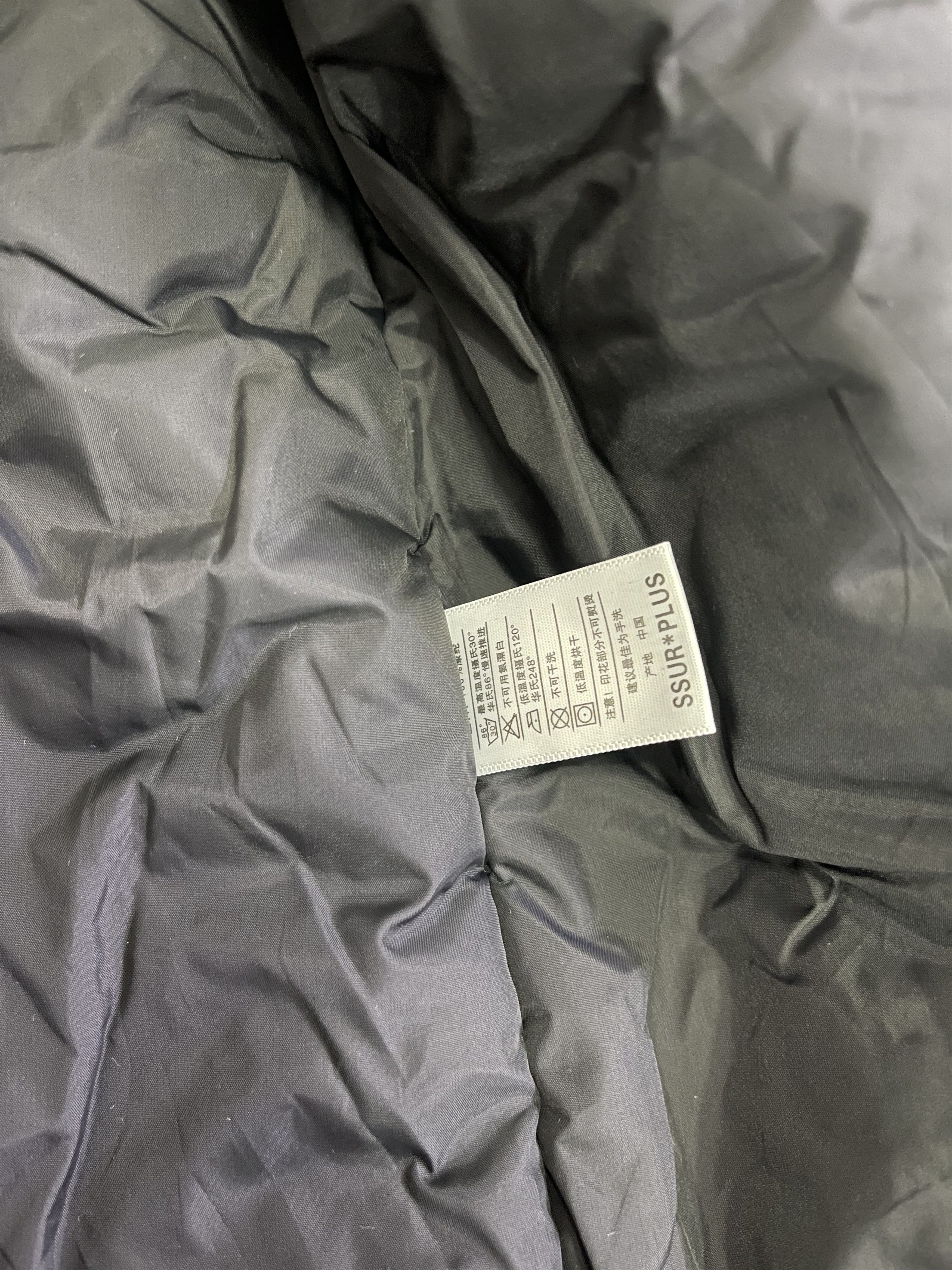 SSUR AW18 SSUR Safety Reflector Puffer Jacket “Make Love Not War” Size US M / EU 48-50 / 2 - 11 Thumbnail