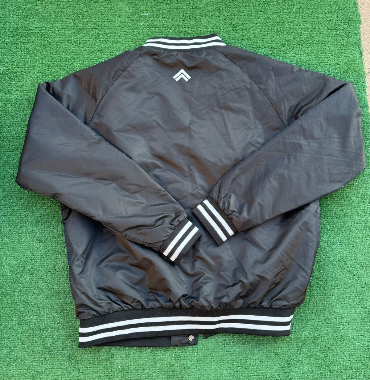 Other Shaka Wear Filevine black varsity jacket Size US L / EU 52-54 / 3 - 4 Thumbnail