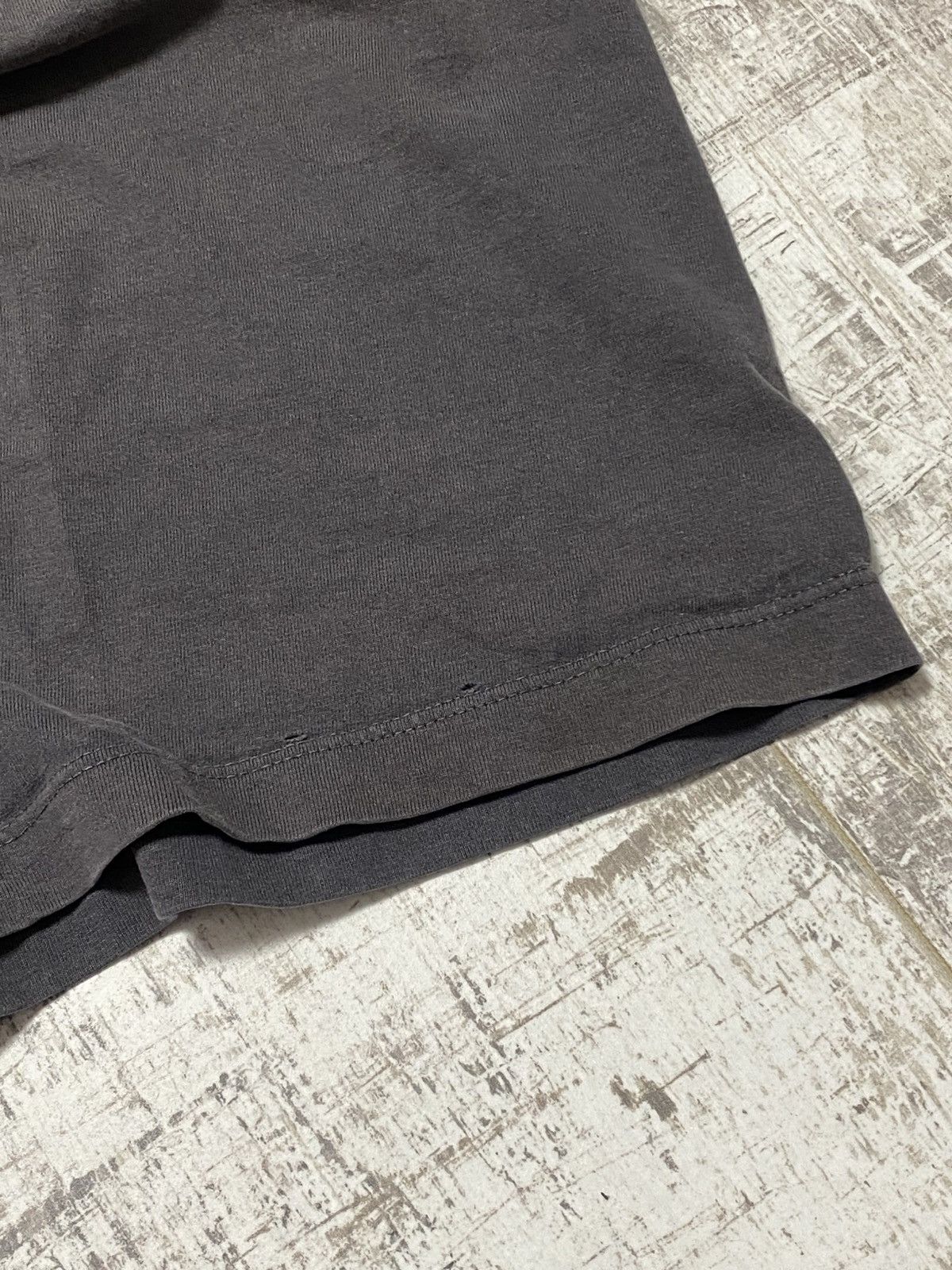 Quiksilver 🔥VINTAGE 00S QUIKSILVER DISTRESSED SURF T-SHIRT Size US XL / EU 56 / 4 - 6 Thumbnail