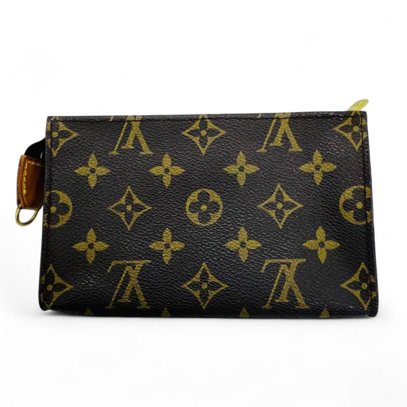 Louis Vuitton Louis Vuitton - Monogram Canvas Pouch Size ONE SIZE - 3 Thumbnail
