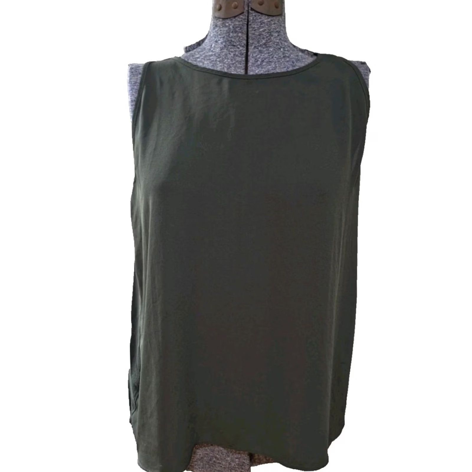 Loft Loft Green Tank Top Women's Size L Boat Neck Keyhole Back Sleeveless Casual Lightweight Solid Pattern Summer Spring Size L / US 10 / IT 46 - 2 Thumbnail