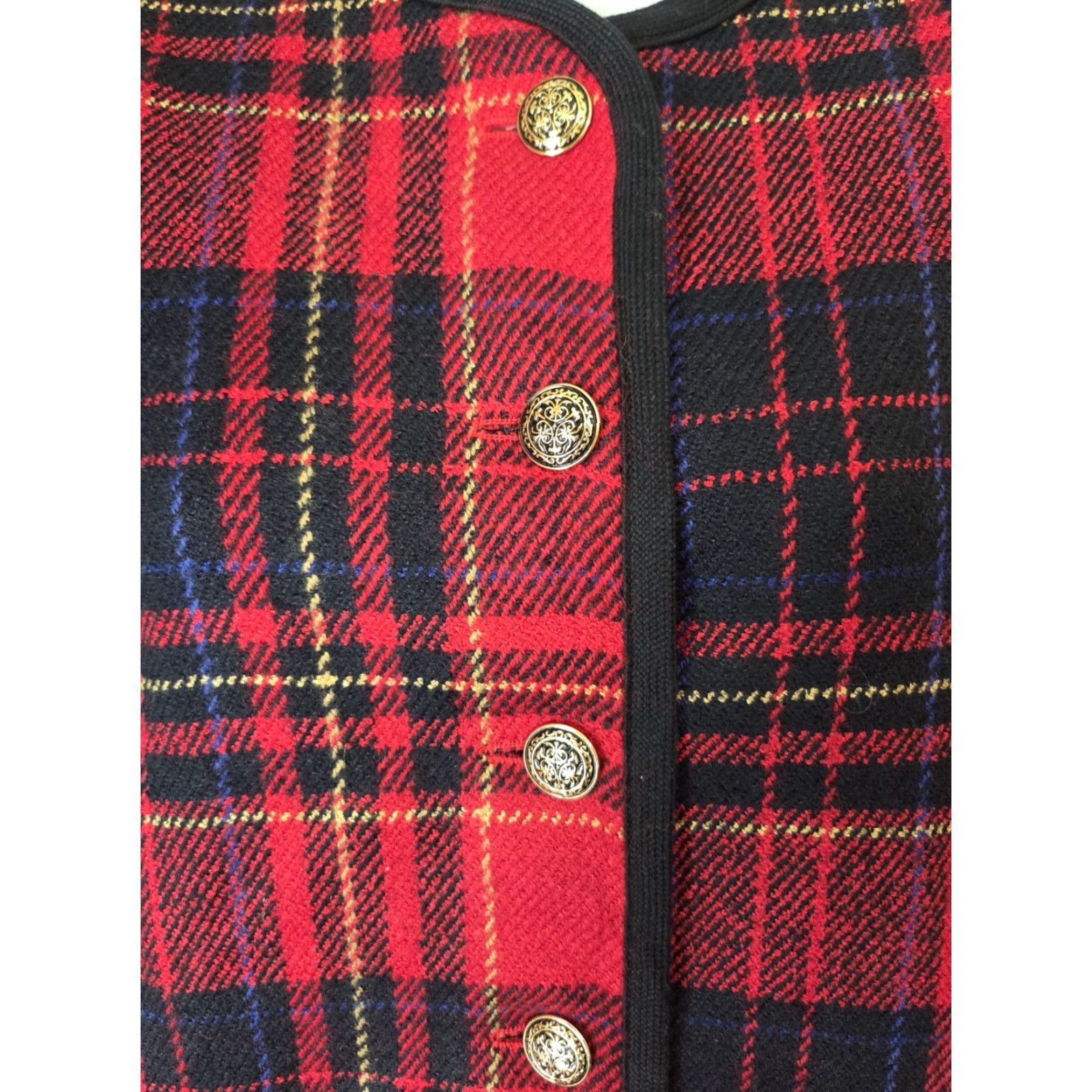 Liz Claiborne VINTAGE Liz Claiborne Blazer Wool Blend Red Plaid Five-Button Front Jacket 6 Womens Size M / US 6-8 / IT 42-44 - 2 Thumbnail