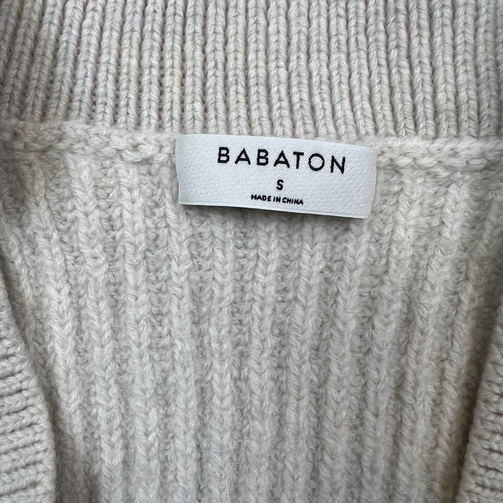 Aritzia Babaton Aritzia Sweater Merino Wool V Neck Knit Pullover Size S / US 4 / IT 40 - 5 Thumbnail