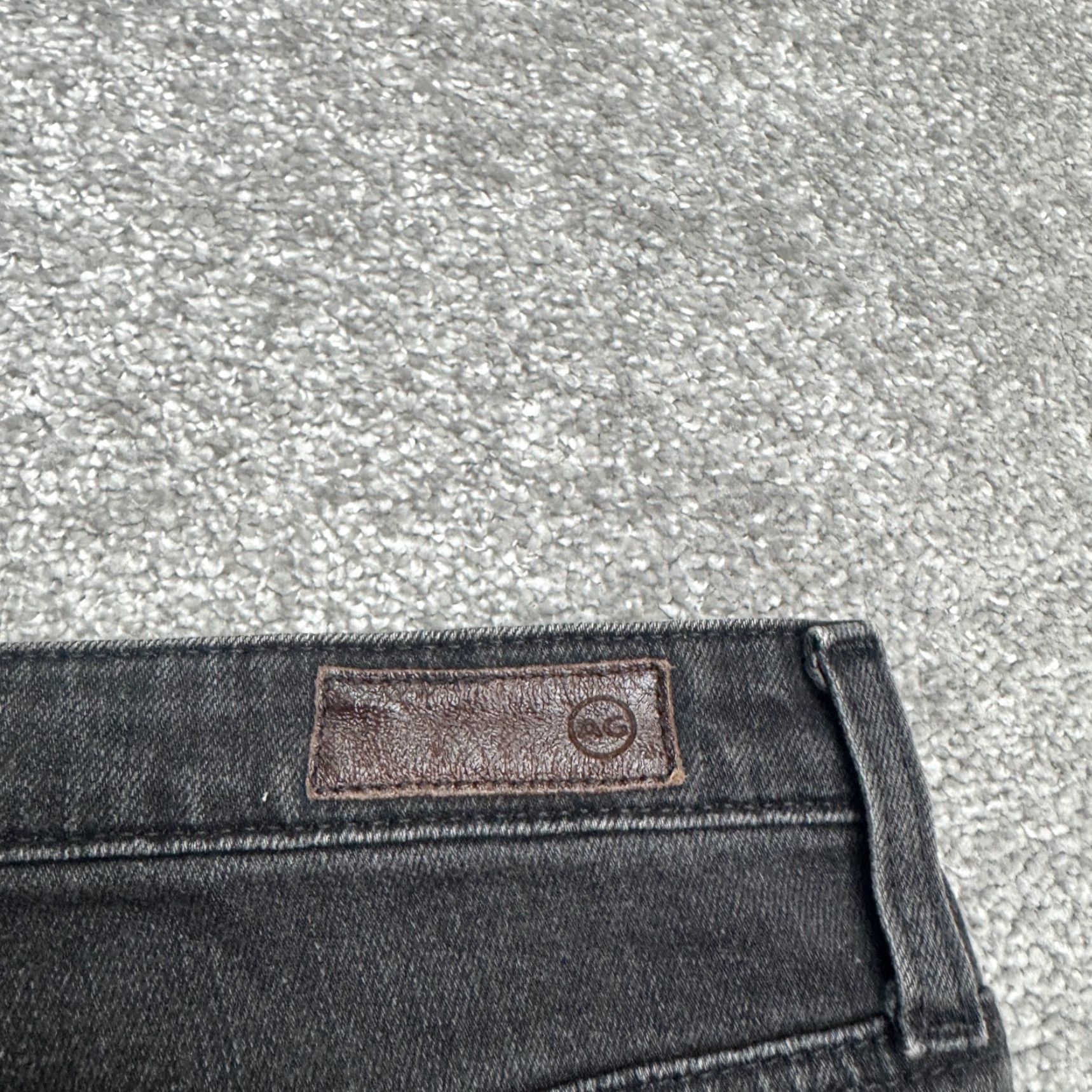 Vintage AG Adriano Goldschmied The Isabelle Button-Up High Rise Straight Crop Jeans 26R Black Denim Jeans Size 26" / US 2 / IT 38 - 6 Thumbnail
