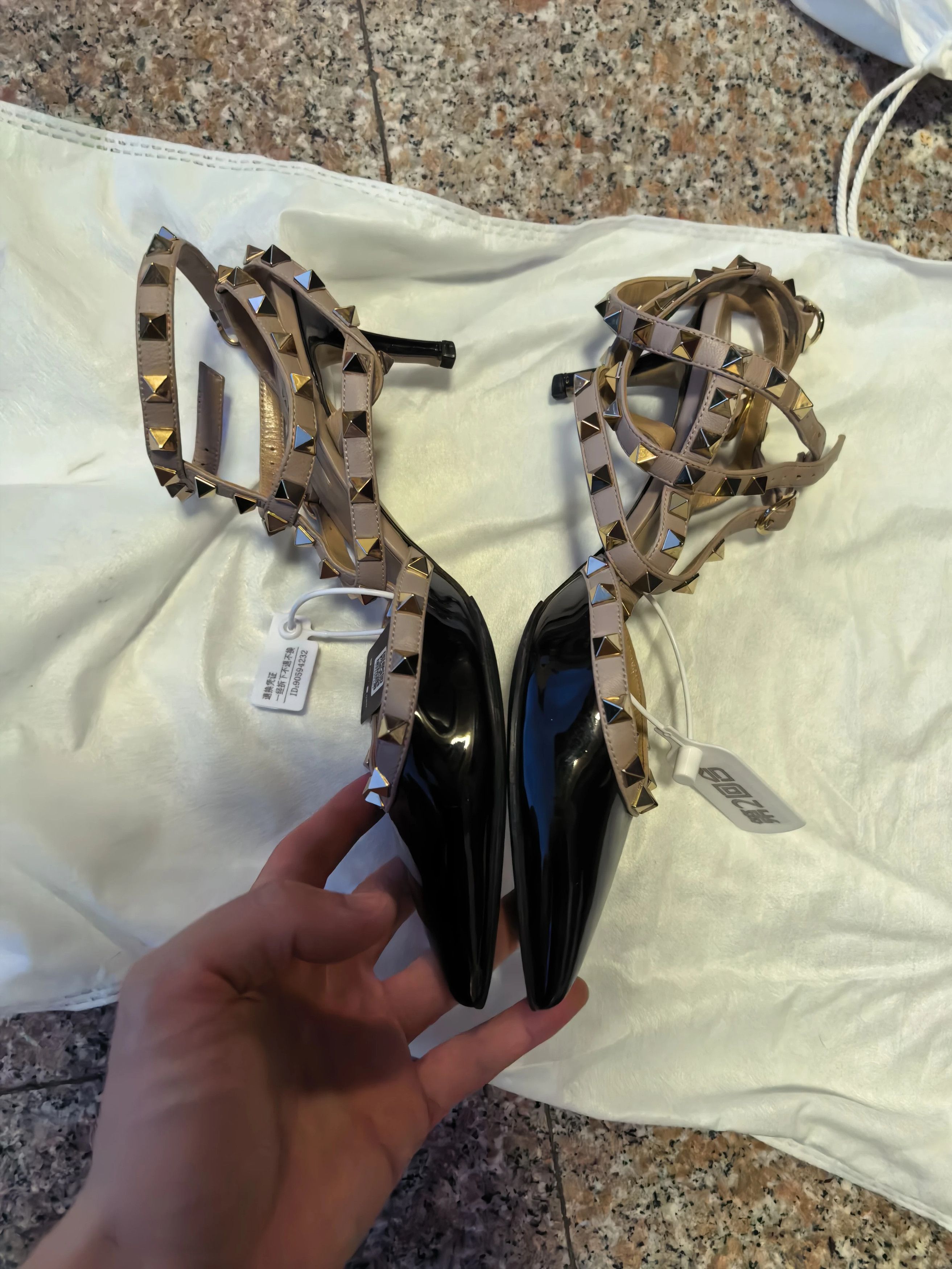 Valentino Valentino 3-Ring Patent Leather Stud Heels Size 38 Size US 7.5 / IT 37.5 - 3 Thumbnail