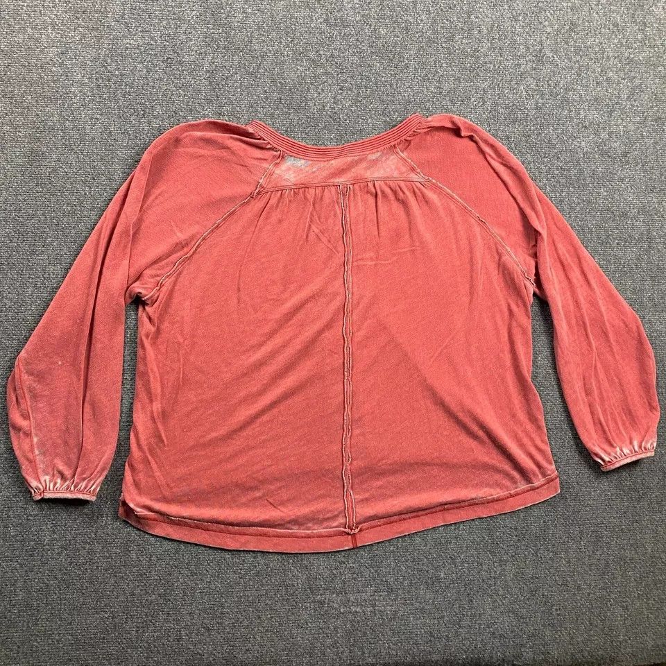 Other We The Free Top Womens XS Red Henley Long Sleeve Distressed Size XS / US 0-2 / IT 36-38 - 6 Thumbnail