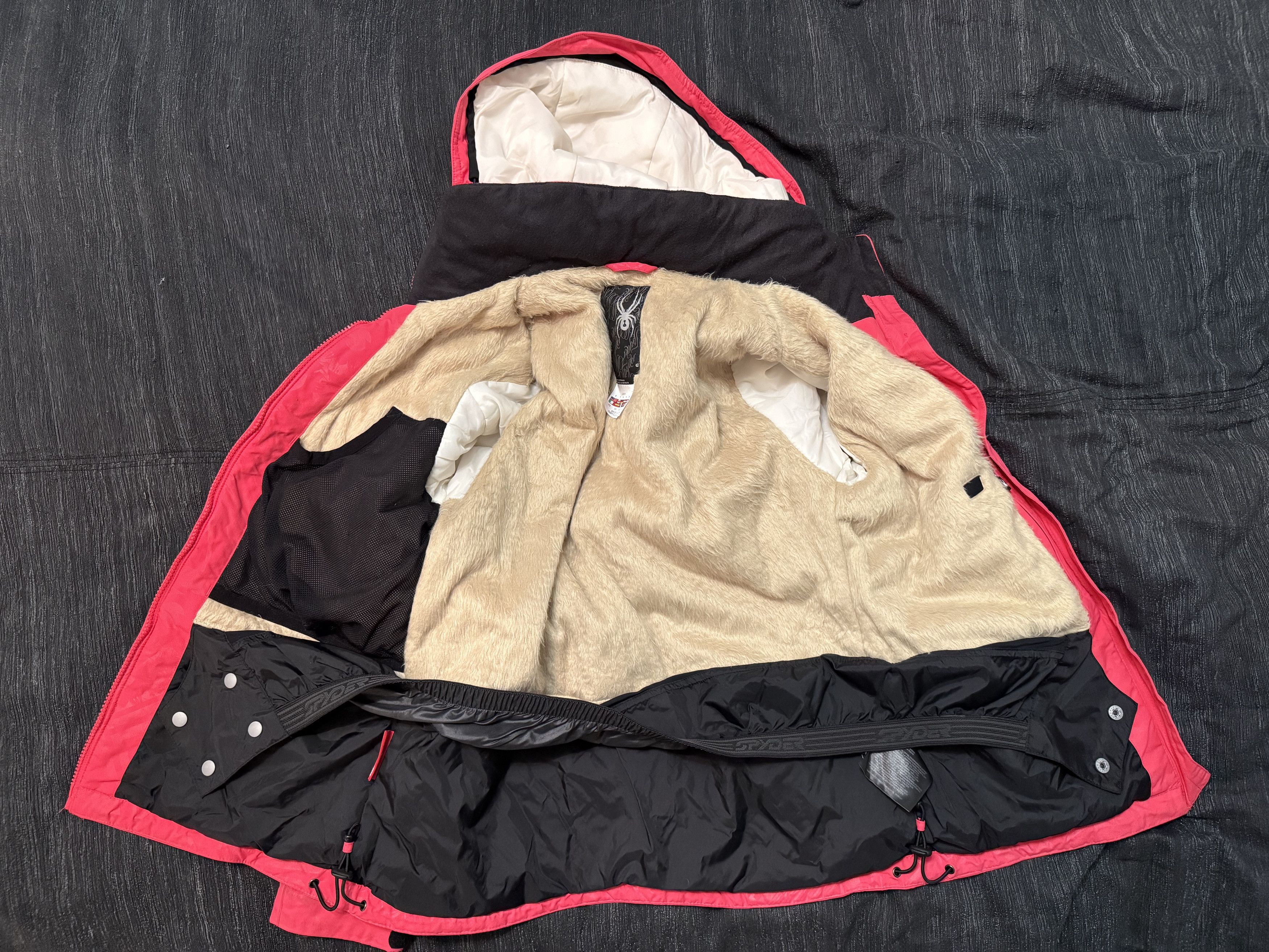 Spyder Spyder ski jacket for women. Size 6 Size M / US 6-8 / IT 42-44 - 9 Thumbnail