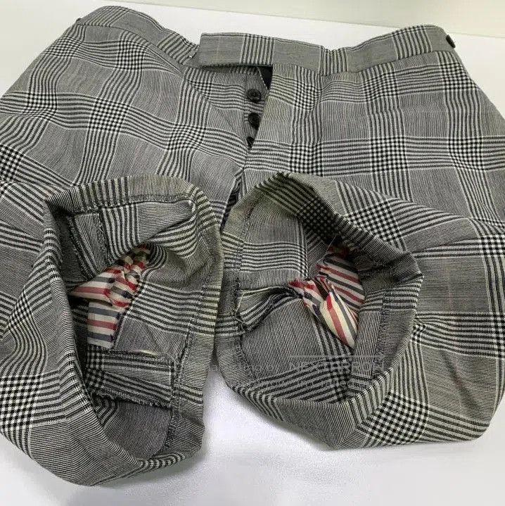 Thom Browne Thom Browne Classic Houndstooth Check Shorts. Size US 28 / EU 44 - 6 Thumbnail