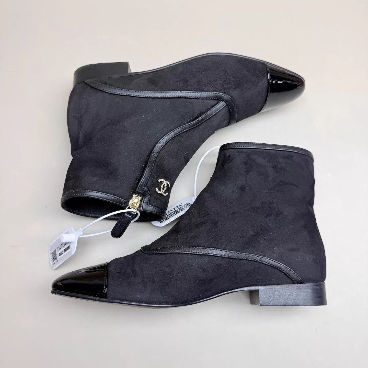 Chanel CHANEL Black Gold CC Suede Short Boots 37 99 New Size US 6.5 / IT 36.5 - 5 Thumbnail