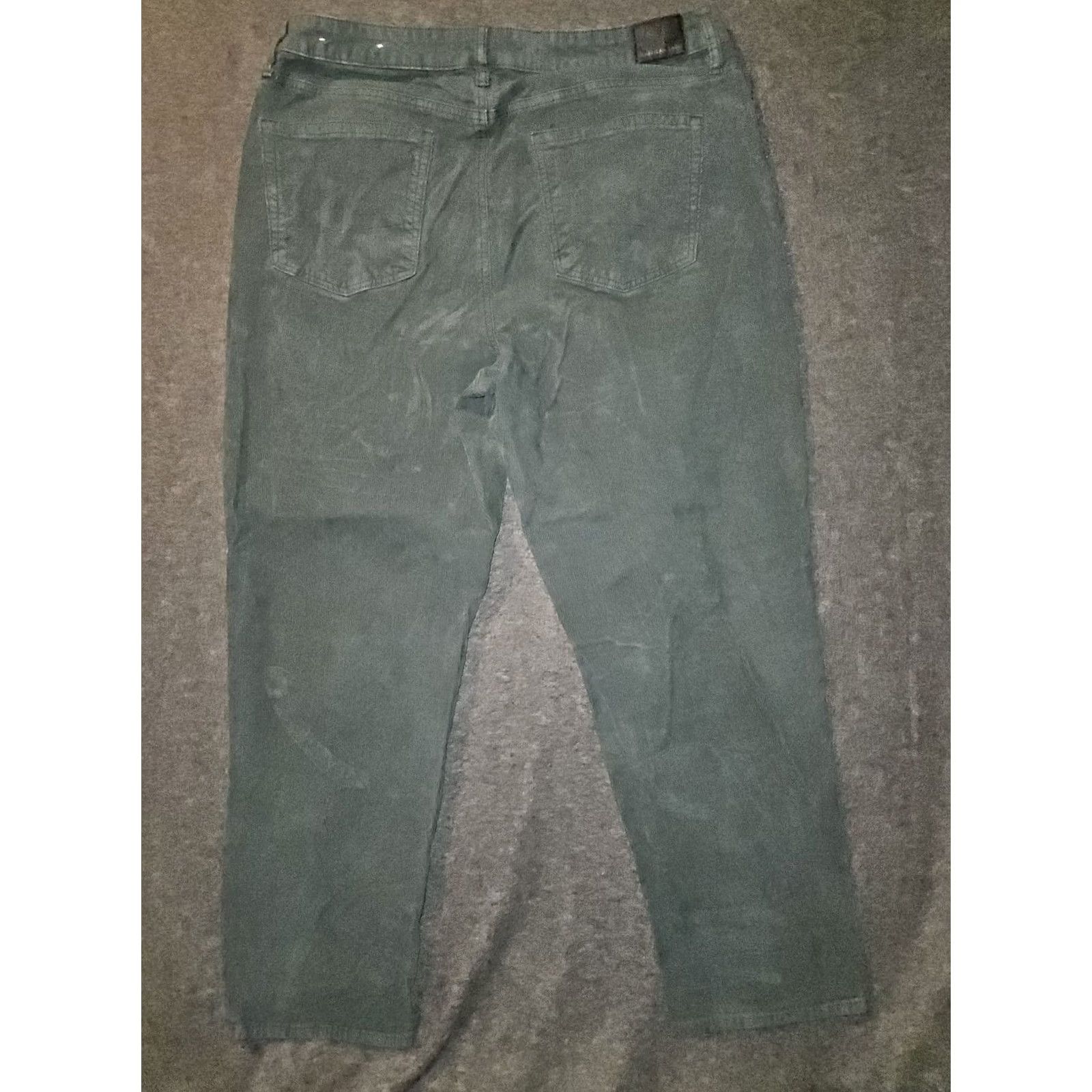 American Eagle Outfitters VINTAGE American Eagle Corduroy Mom Straight Jeans Womens 16 Green High Rise 27in Inseam 90s Preppy Bohemian Logo Pocket Zipper Button Lounge Size 38" / US 16 / IT 52 - 7 Thumbnail