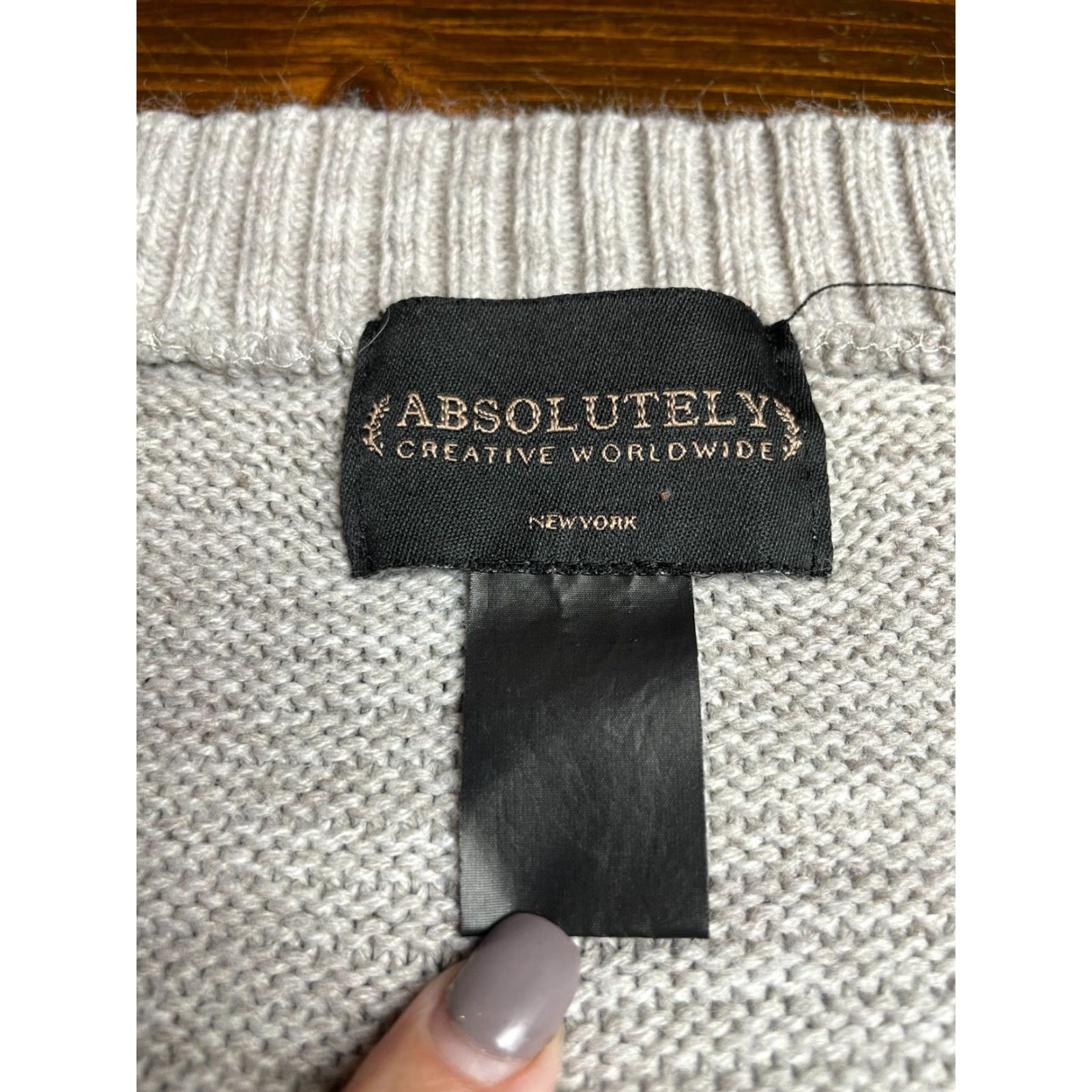 Vintage Absolutely Sweater Women's Size Small? Gray Cold Shoulder Pullover Size S / US 4 / IT 40 - 5 Thumbnail