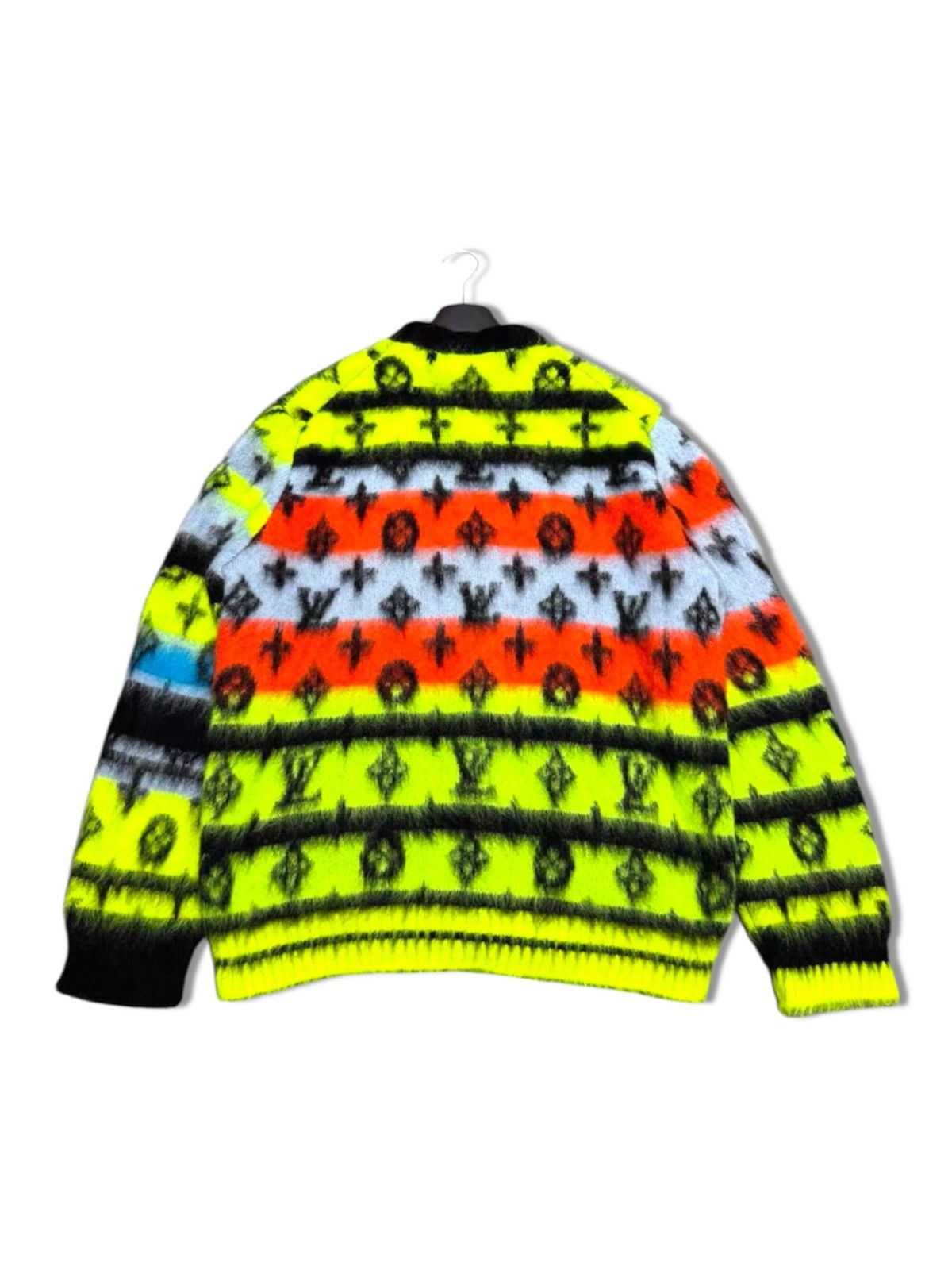 Louis Vuitton Louis Vuitton XL Mohair Cardigan Monogra knit Sweater Jacket Size US XL / EU 56 / 4 - 2 Thumbnail
