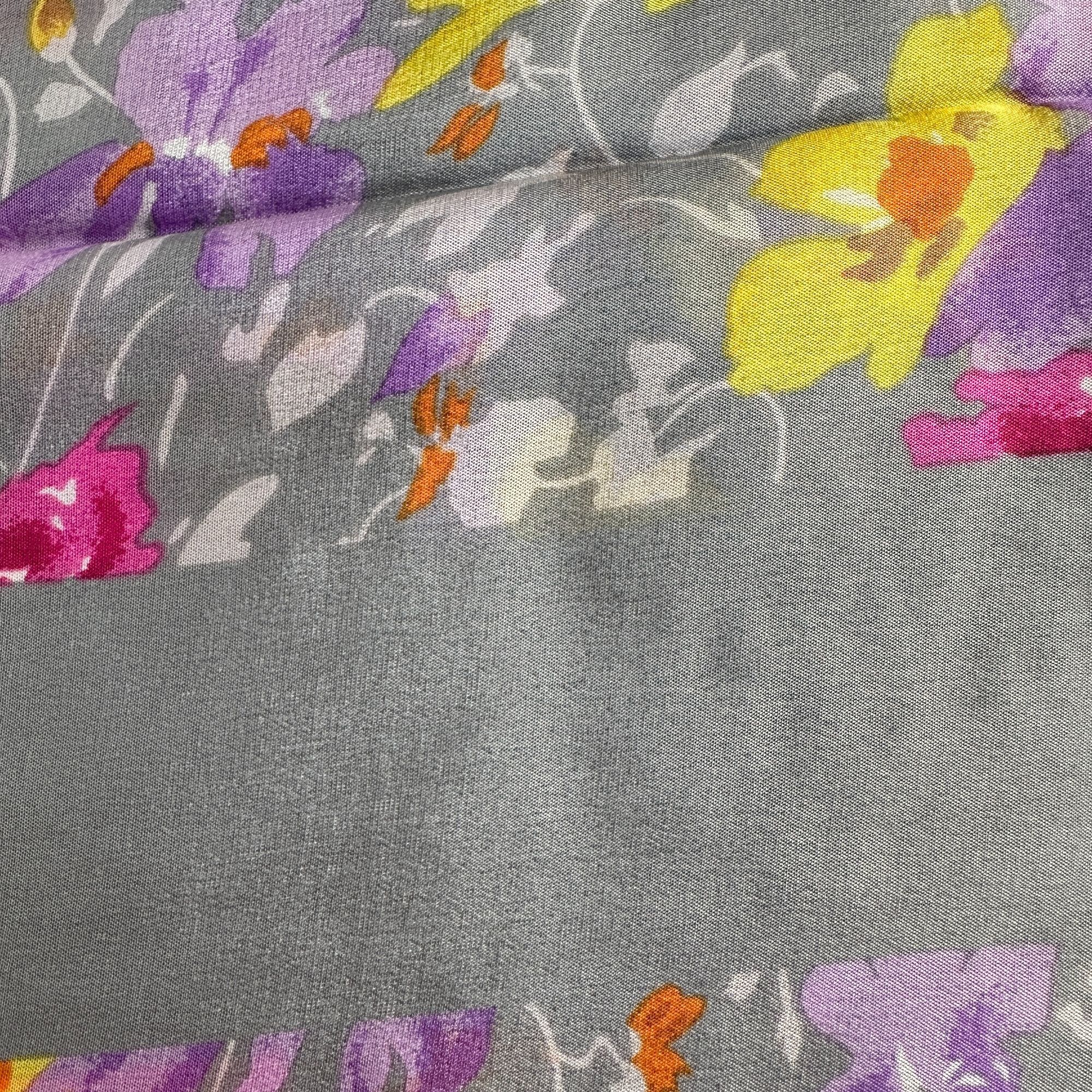 Bill Blass Bill Blass Silk Scarf, Gray Floral Square, 27x27, Vintage Ba Size ONE SIZE - 4 Thumbnail