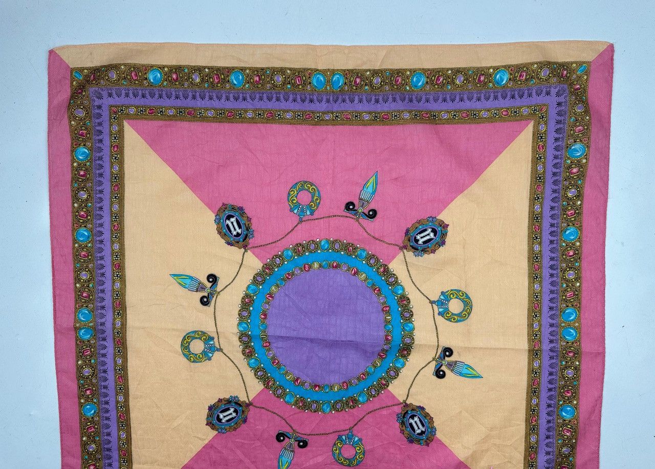 Versace gianni versace handkerchief bandana tc44 Size ONE SIZE - 2 Thumbnail