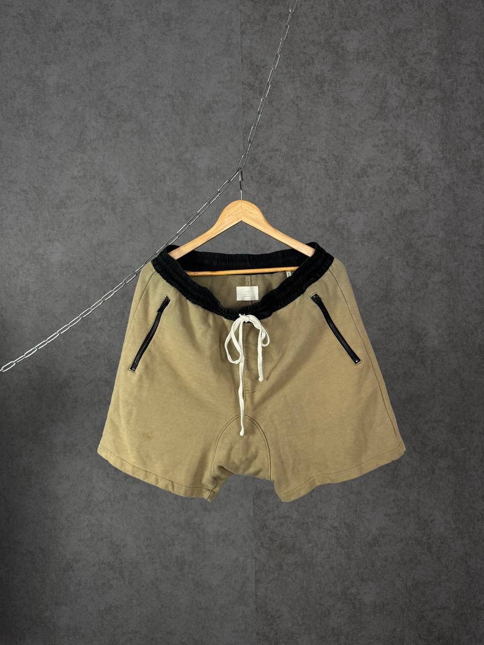 FOG FOG designer shorts Size US 32 / EU 48 - 1 Thumbnail