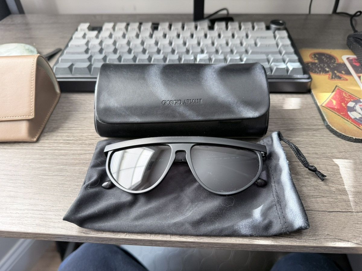Giorgio Armani Used giorgio armani sunglasses Size ONE SIZE - 1 Thumbnail