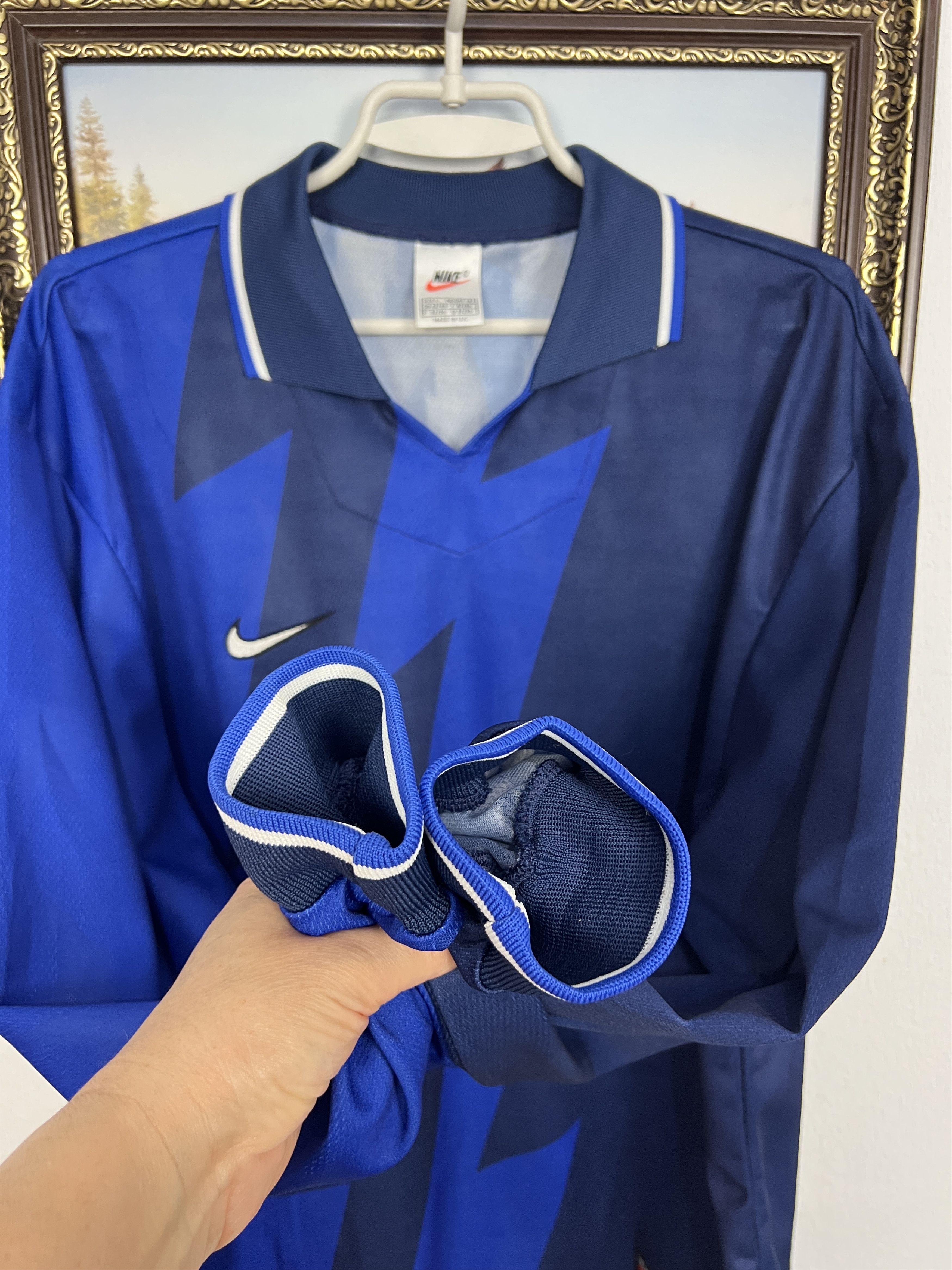 Nike Vintage Arsenal Football Template Long Sleeve Shirt Jersey Size US L / EU 52-54 / 3 - 5 Thumbnail