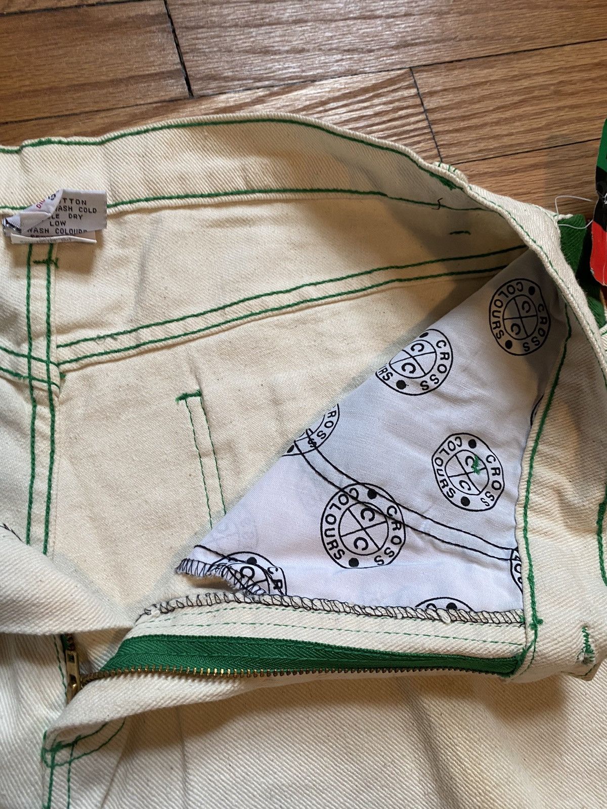 Cross Colours × JNCO × Vintage Deadstock Vintage 90s Cross Colours Shorts Size US 36 / EU 52 - 10 Thumbnail
