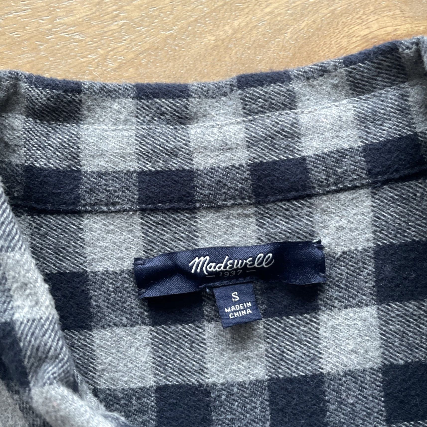 Madewell Madewell Shirt Women Size S Blue/Gray Buffalo Check Plaid Button-Up Long Sleeve Casual Workwear Petite? (keep as is) Size S / US 4 / IT 40 - 3 Thumbnail