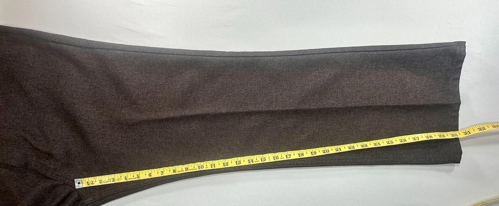 Wrangler Wrangler Flat Front Dress Pants Brown Men's 40/30 Size US 40 / EU 56 - 6 Thumbnail