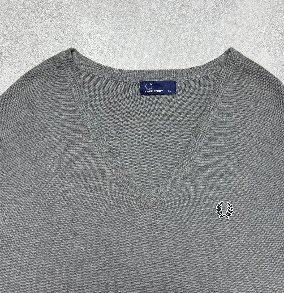 Fred Perry Fred Perry Cotton Knit V-neck Sweater Small Logo Size US XL / EU 56 / 4 - 7 Thumbnail