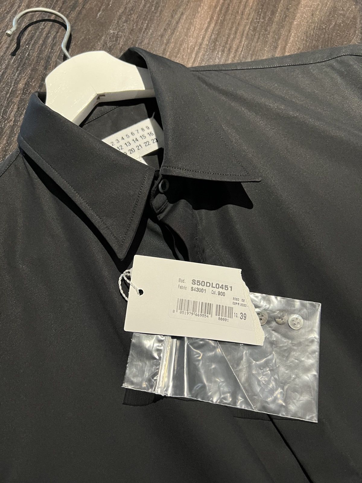 Maison Margiela Maison Margiela FW20 Punched-Holes Shirt Size US L / EU 52-54 / 3 - 4 Thumbnail