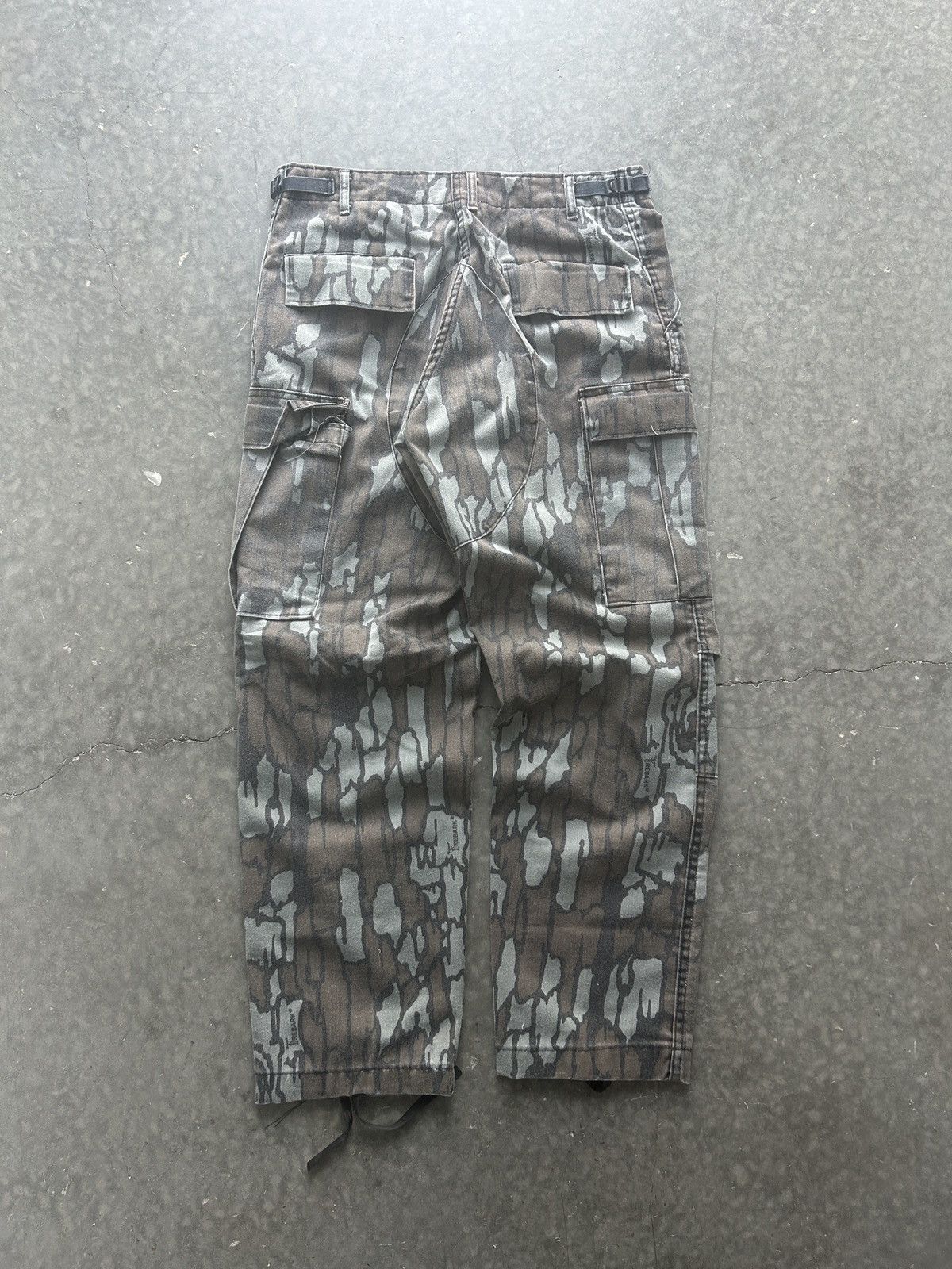 Vintage Vintage 90s Trebark Camo Cargo Pants Size US 33 - 8 Thumbnail