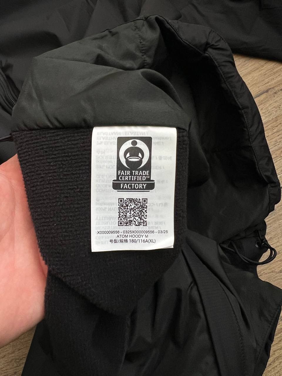 Arc'teryx Arc’teryx Atom Mens Lt Black Hoodye Jacket Size US XL / EU 56 / 4 - 12 Thumbnail