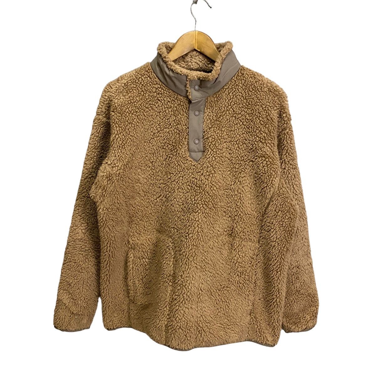 image of Uniqlo Boa Fleece Half Button in Brown, Men's (Size Large)