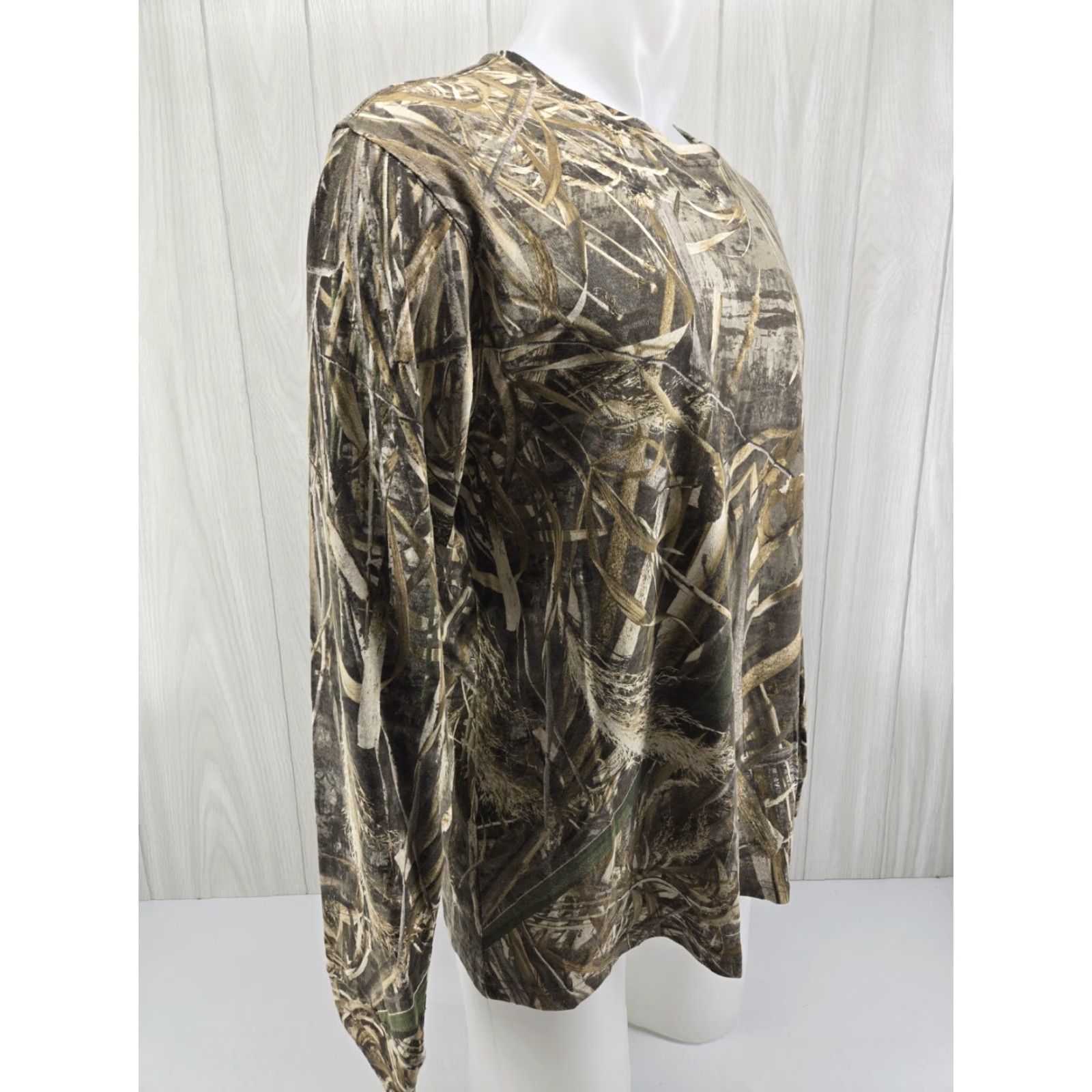 Realtree Realtree T-Shirt Mens Large Camo Max 5 Long Sleeve Hunting Outdoors Size US L / EU 52-54 / 3 - 6 Thumbnail