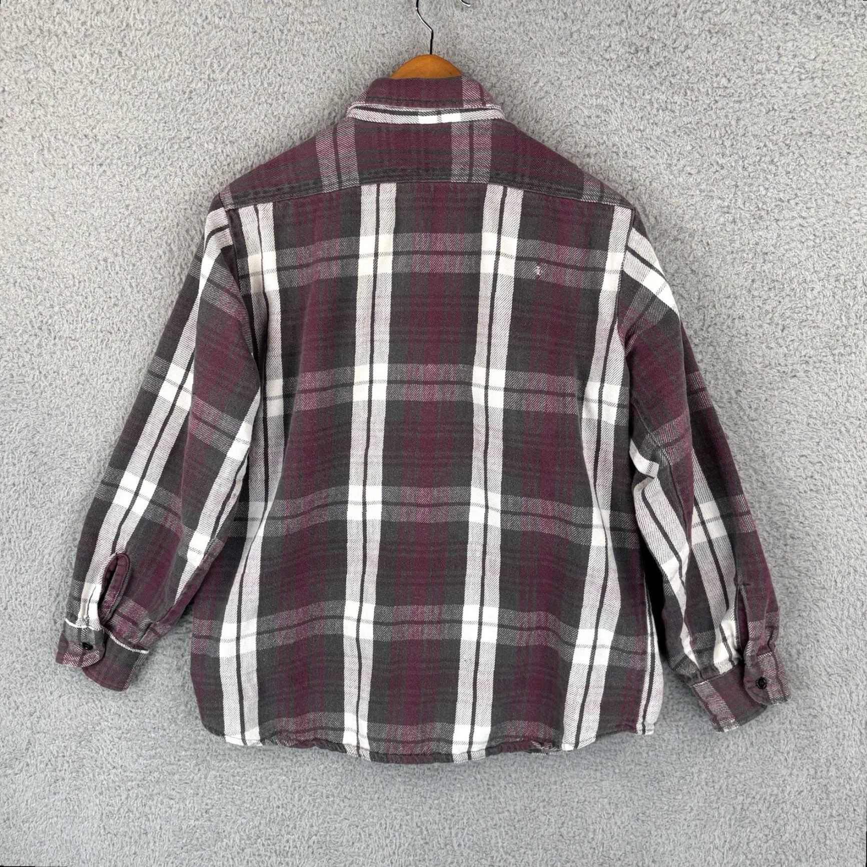 Vintage Vintage OshKosh B’Gosh Heavy Flannel Work Shirt Mens M Maroon Gray Plaid USA Size US M / EU 48-50 / 2 - 4 Thumbnail