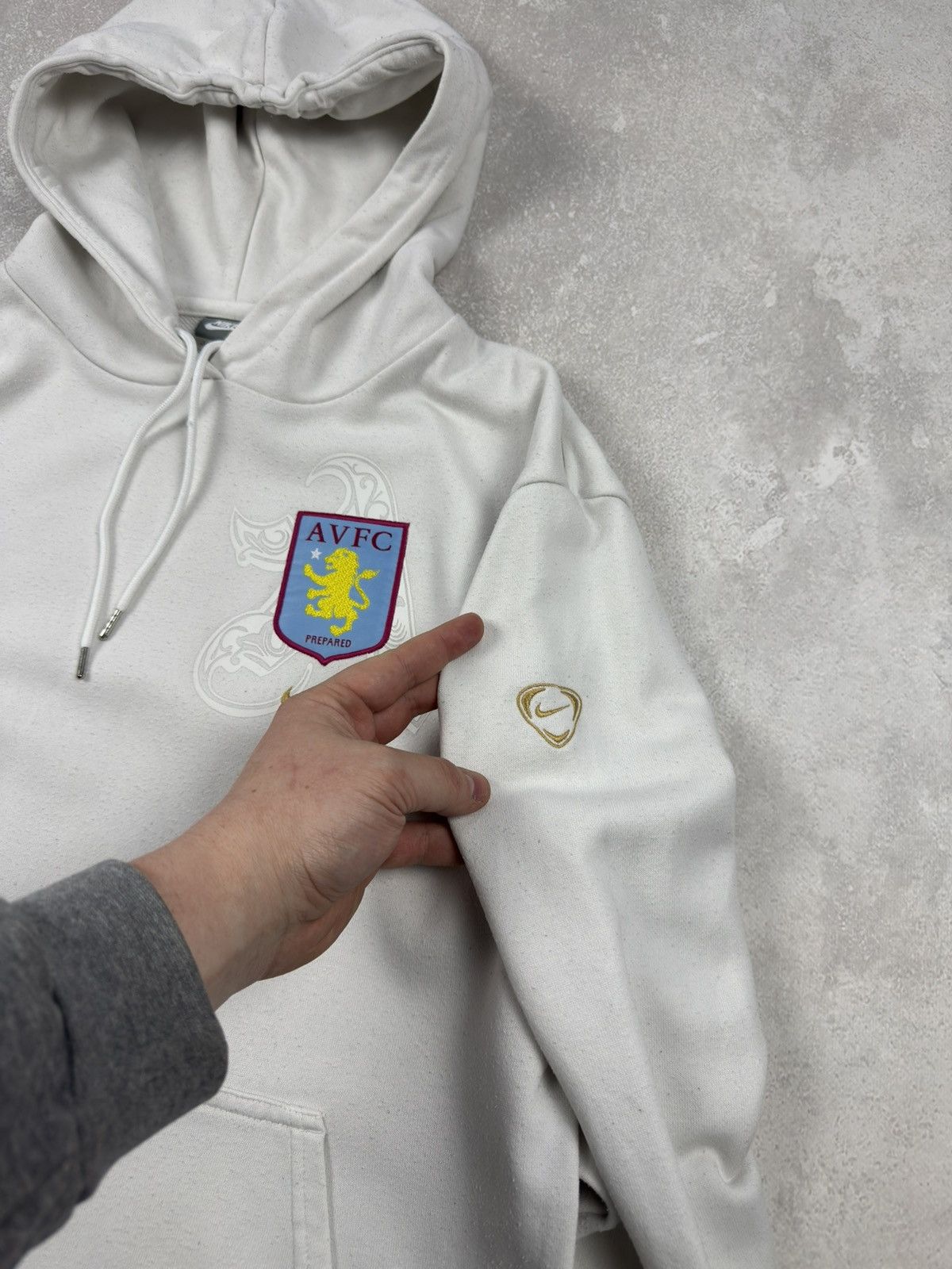 Nike Vintage Nike 00s Aston Villa FC Football Hoodie Soccer Size US L / EU 52-54 / 3 - 5 Thumbnail