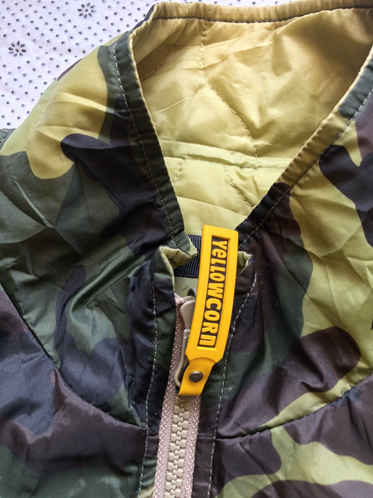YELLOW CORN Yellow Corn Camouflaged light puffers Size US M / EU 48-50 / 2 - 7 Thumbnail