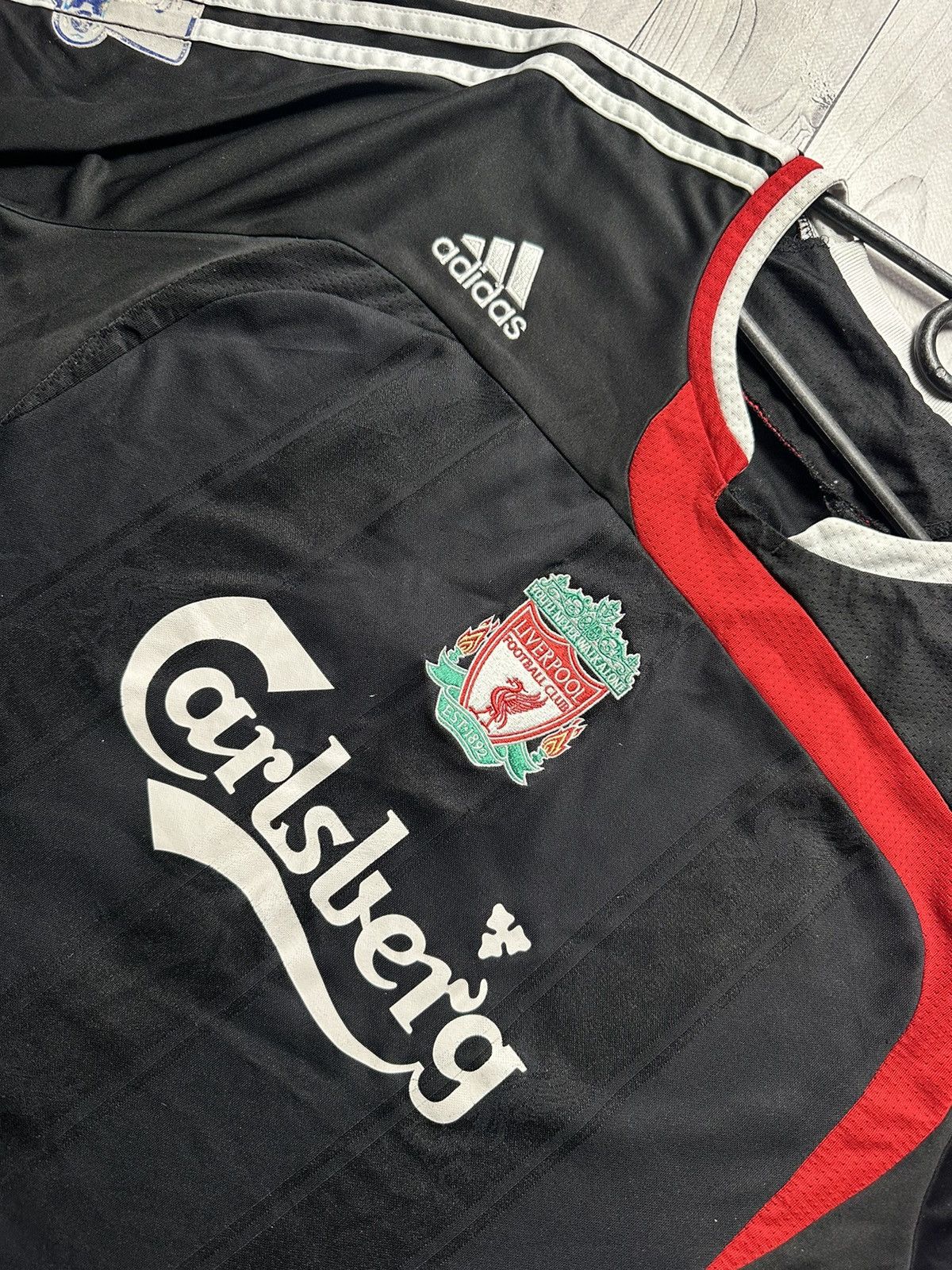 Adidas × Vintage Vintage adidas Liverpool soccer jersey size L black 9 Torres Size US L / EU 52-54 / 3 - 9 Thumbnail