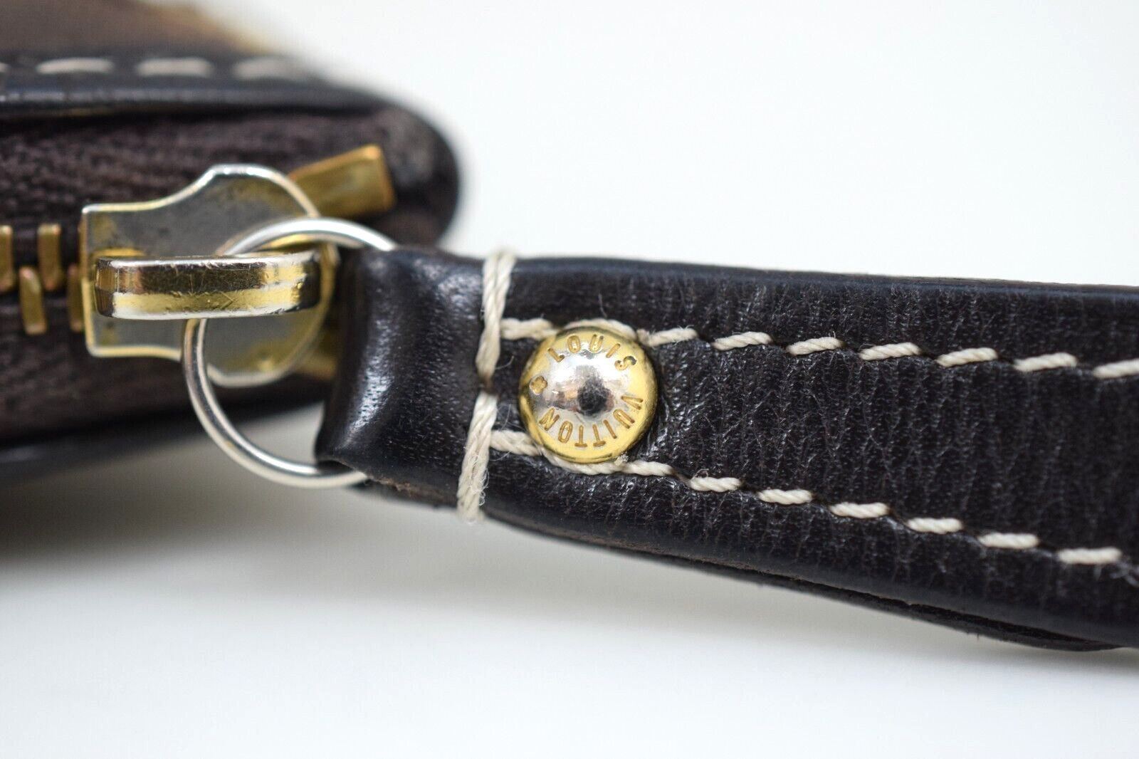 Louis Vuitton Louis Vuitton Pochette Cles Coin Purse Monogram M95230 Size ONE SIZE - 7 Thumbnail