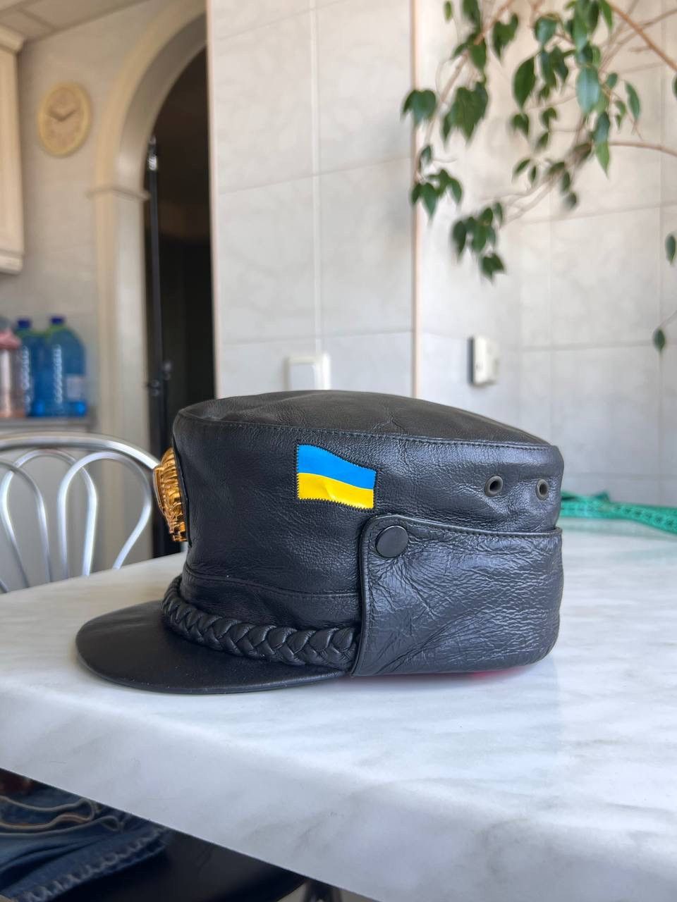 Vintage Mens vintage Leather Captain's cap Ukrainian Police 2001 Y2K Size ONE SIZE - 9 Thumbnail